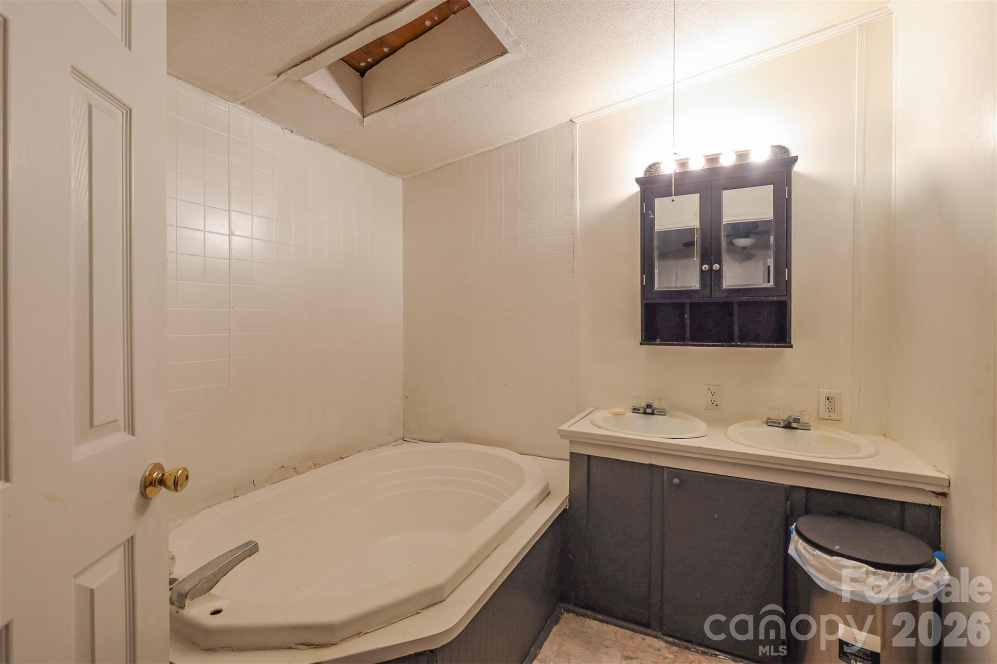 1224 Astoria Road Property Photo 19