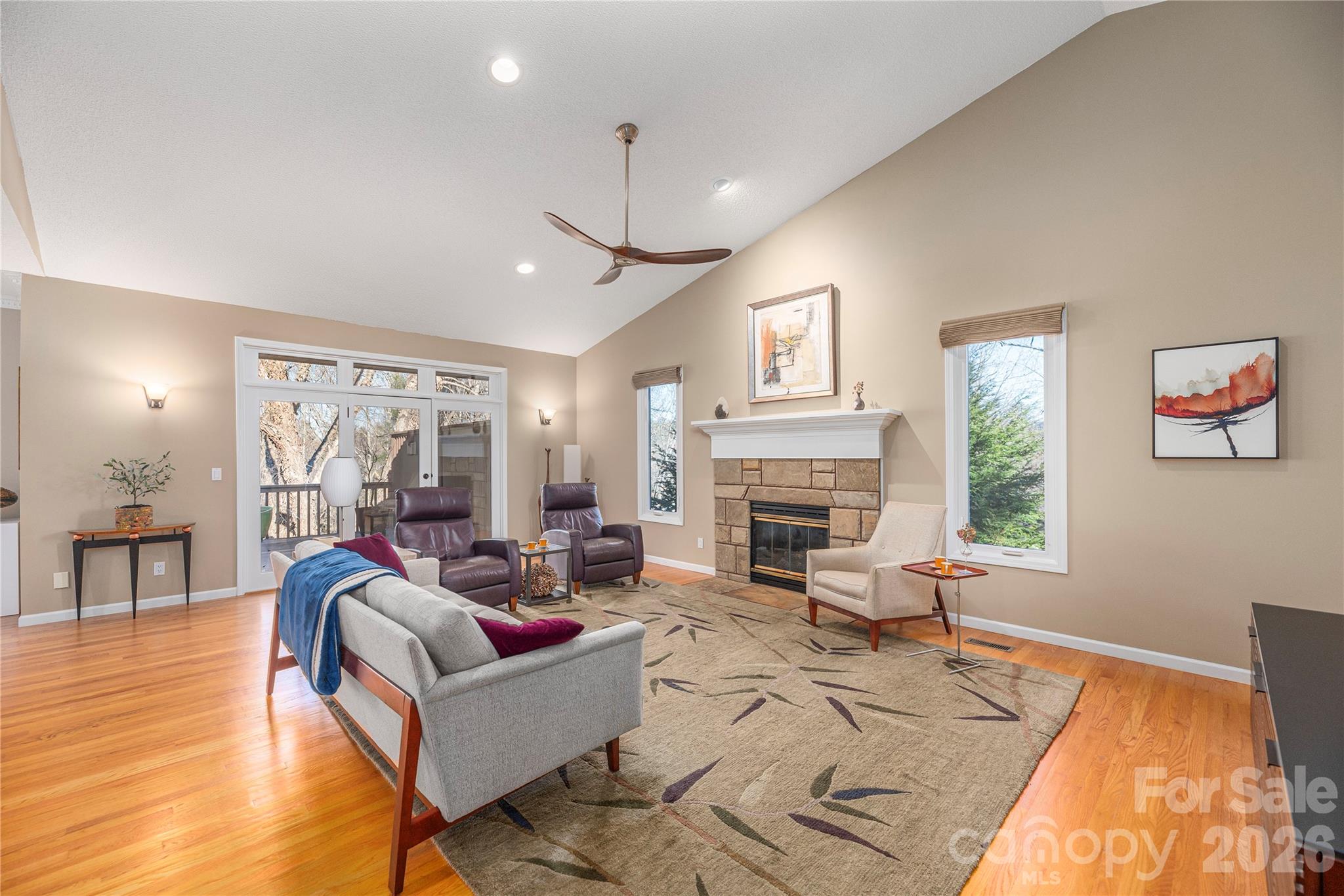35 Hillcreek Drive Property Photo 14