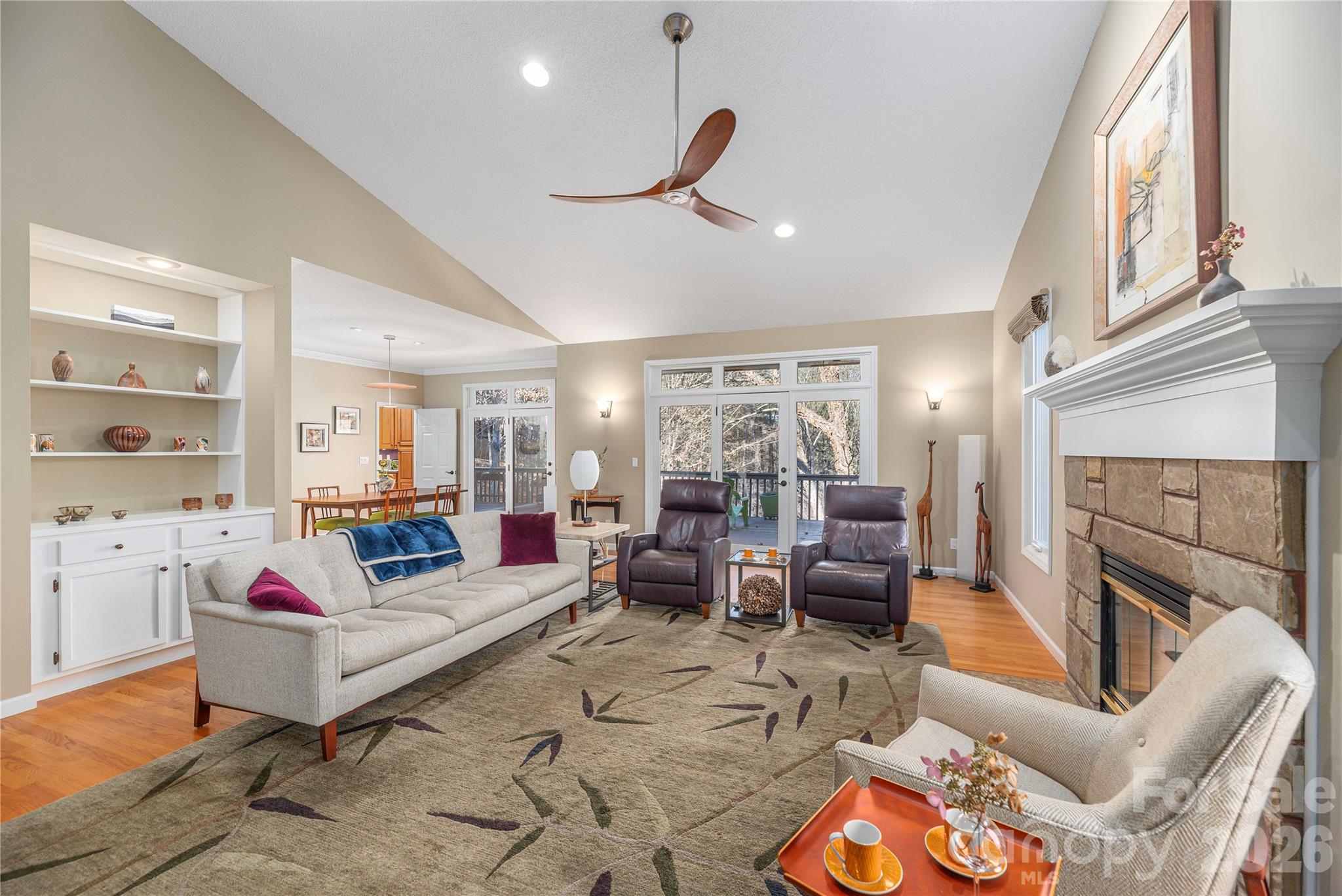 35 Hillcreek Drive Property Photo 15