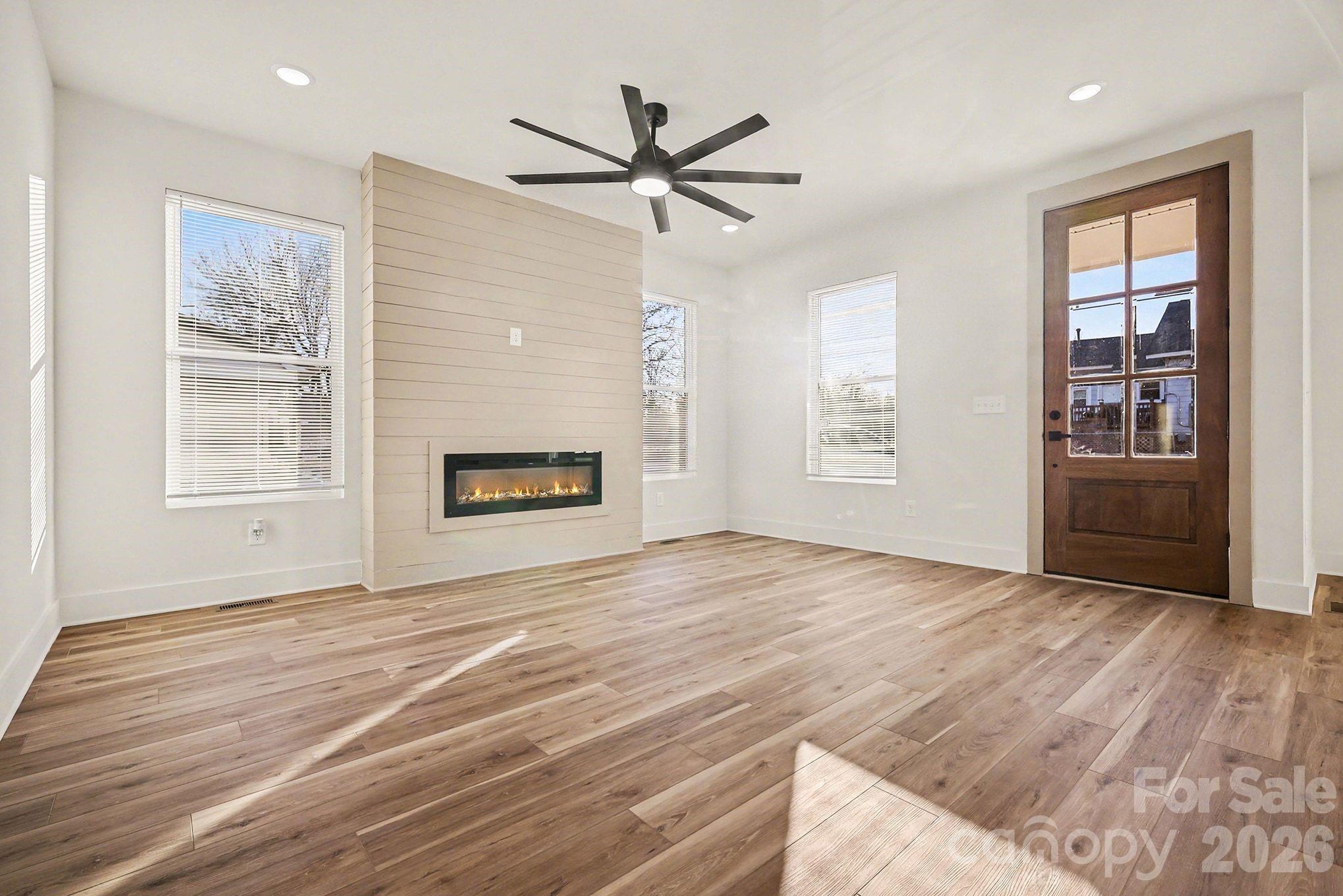 401 Colston Street Property Photo 2