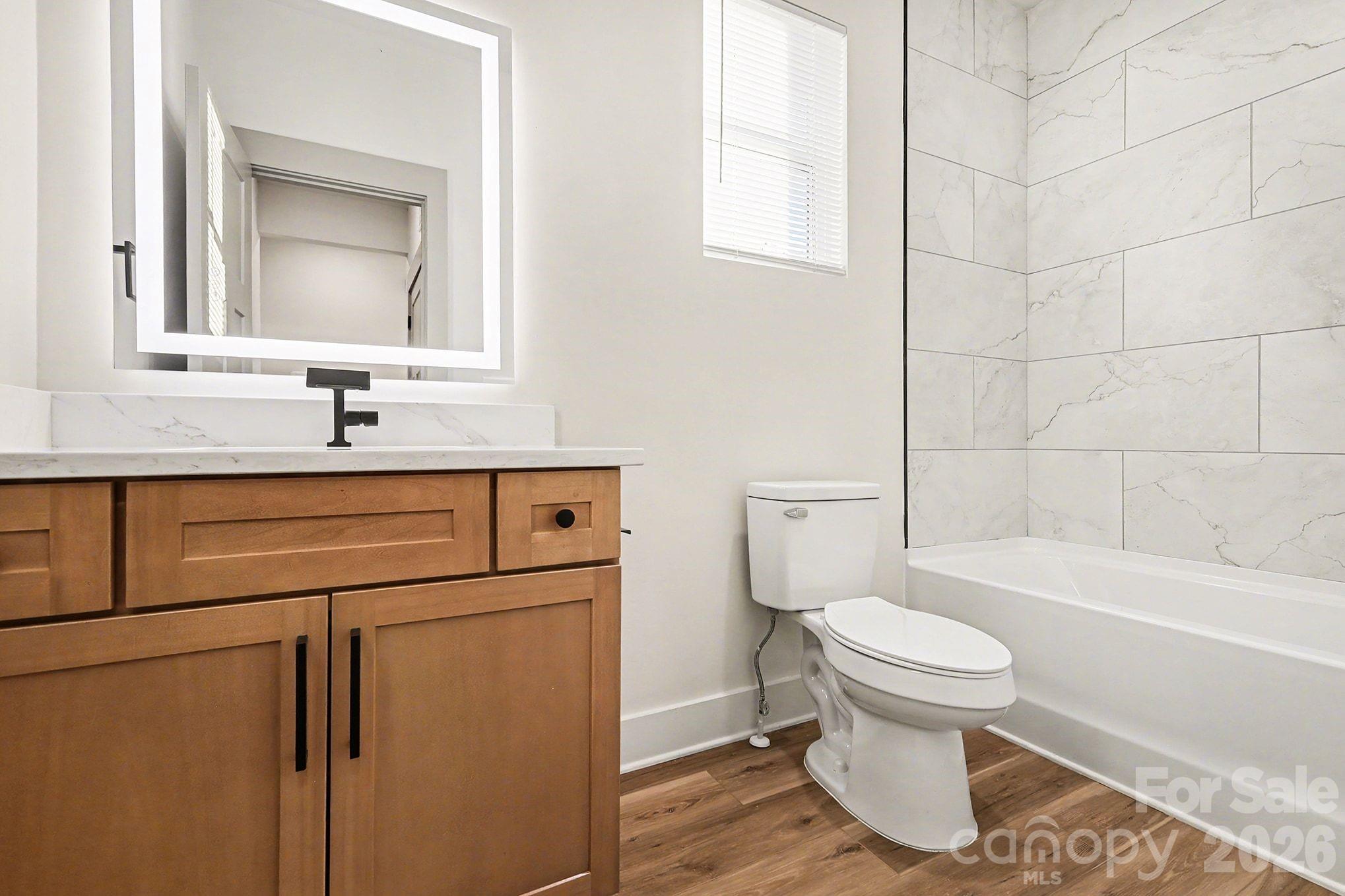 401 Colston Street Property Photo 6