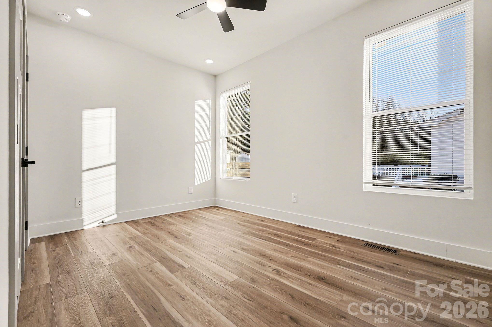401 Colston Street Property Photo 7