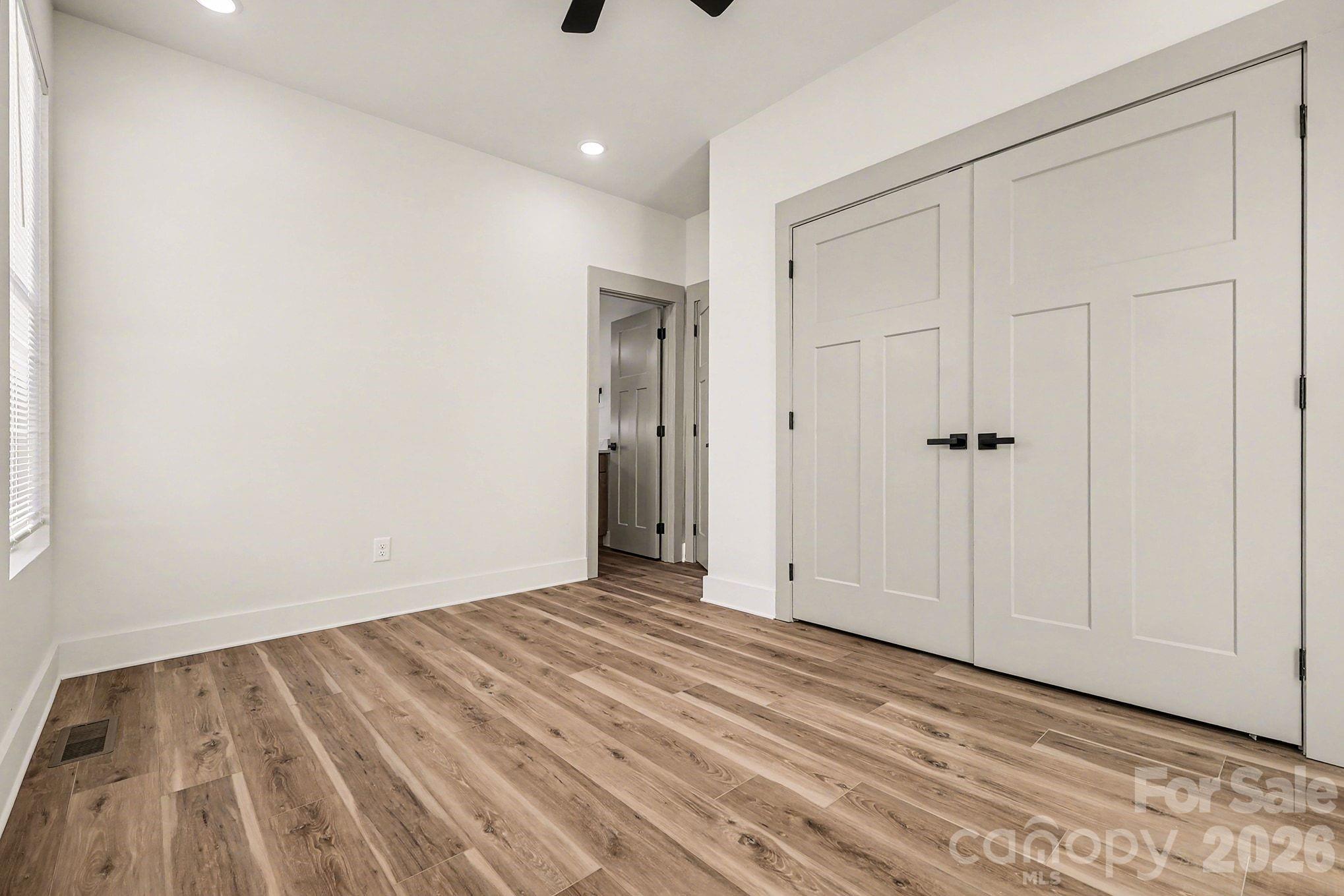 401 Colston Street Property Photo 8