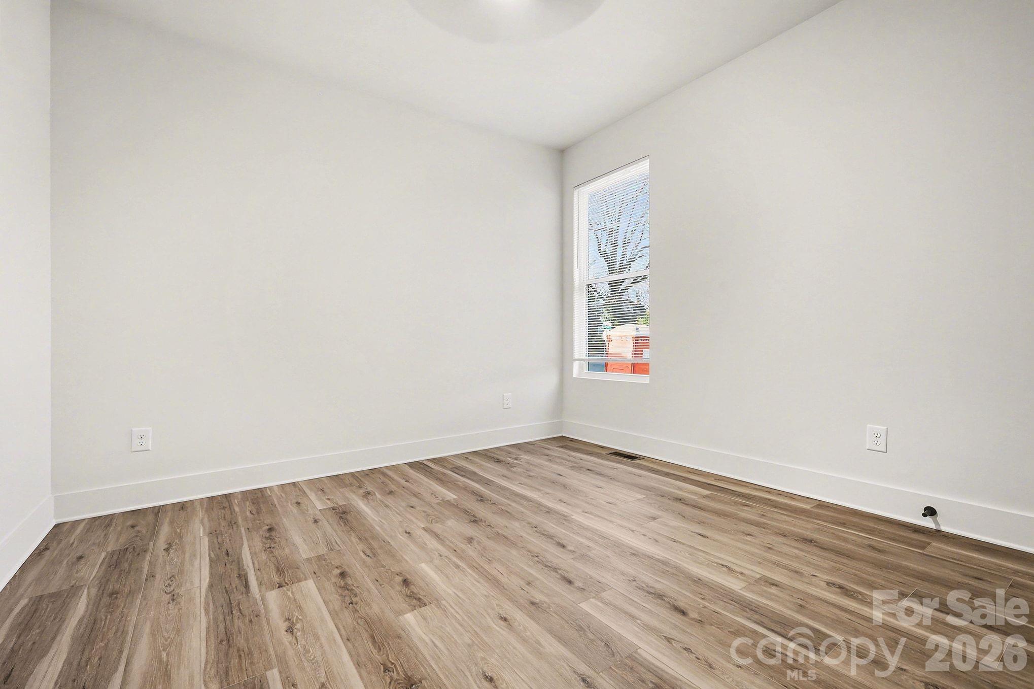 401 Colston Street Property Photo 10