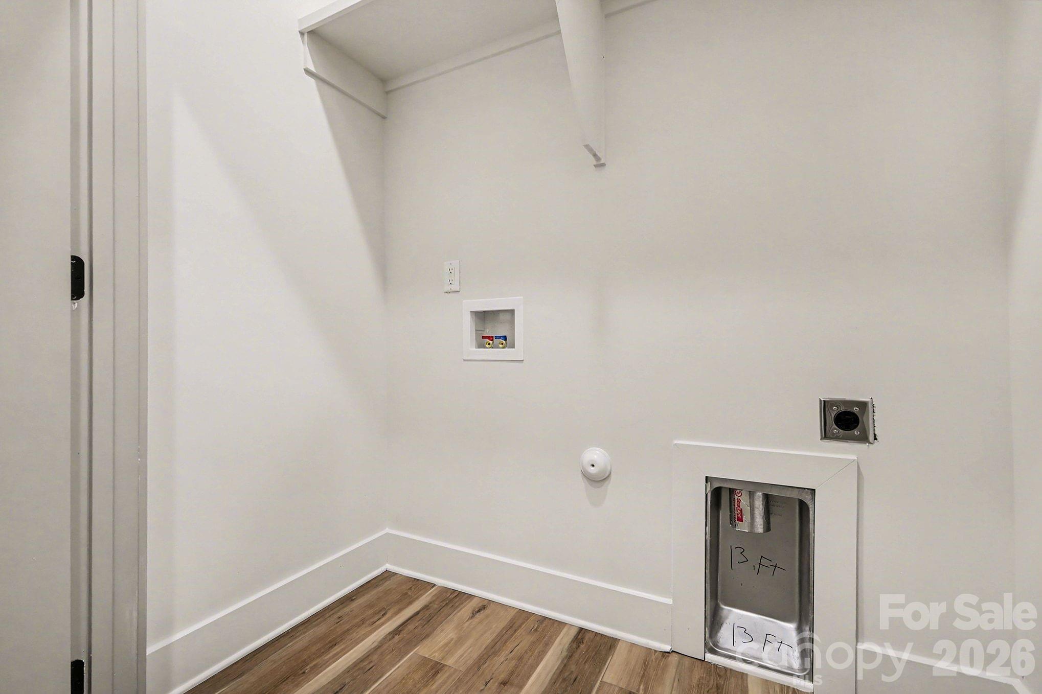 401 Colston Street Property Photo 11