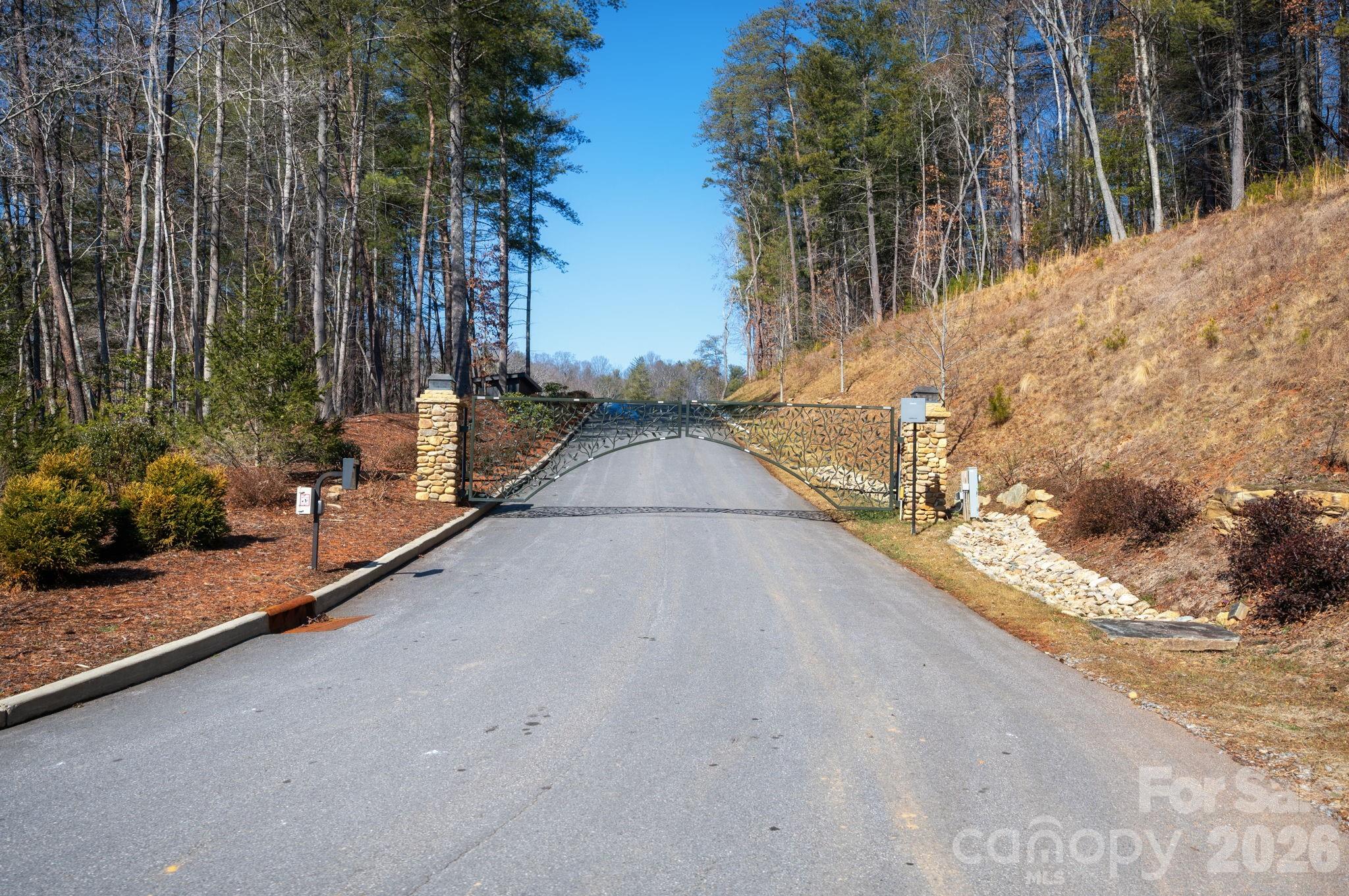 161 Riverbend Forest Drive 9 Property Photo 14