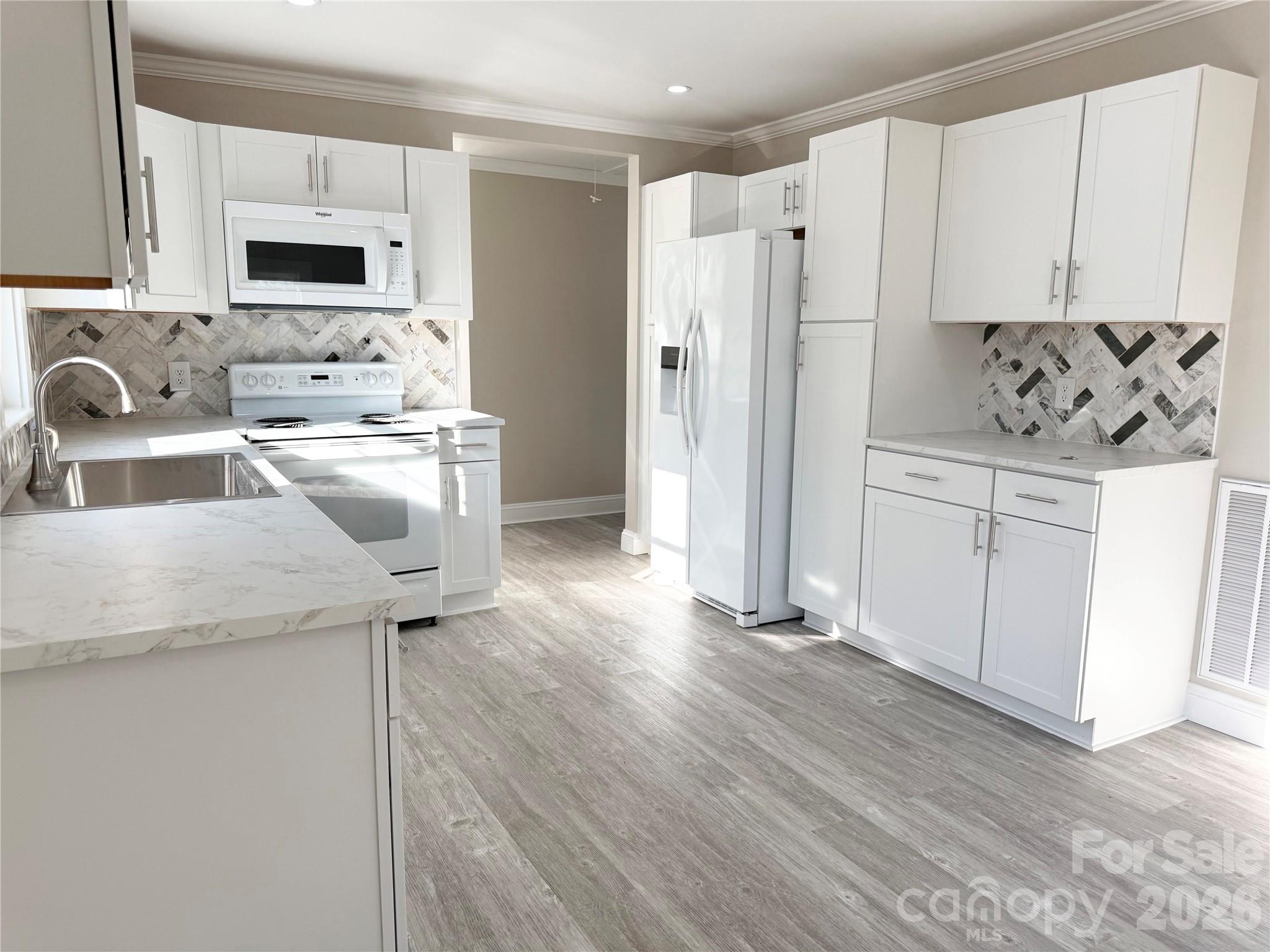 438 Pop Davis Road Property Photo 7