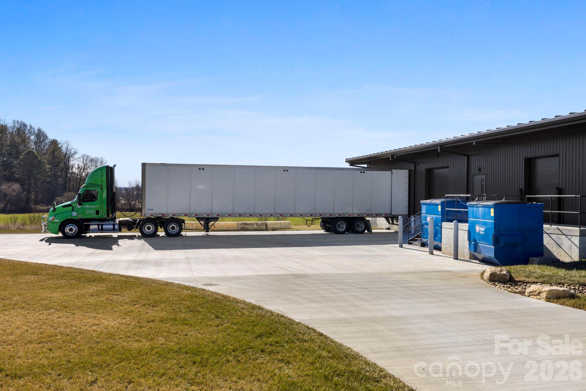110 Commercial Boulevard Property Photo 9