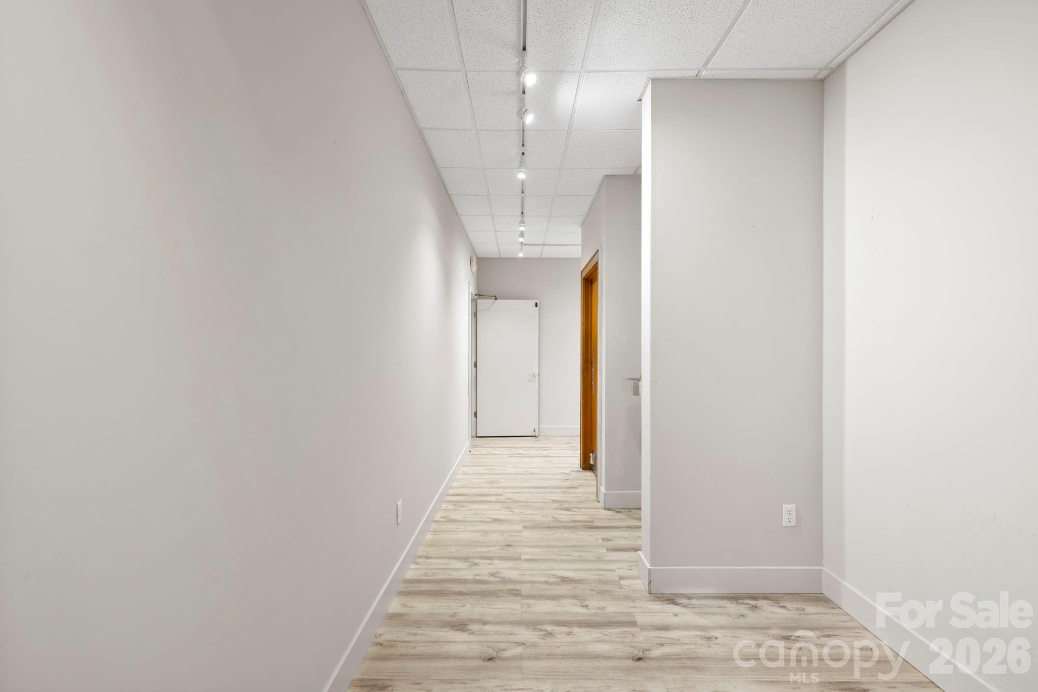110 Commercial Boulevard Property Photo 26