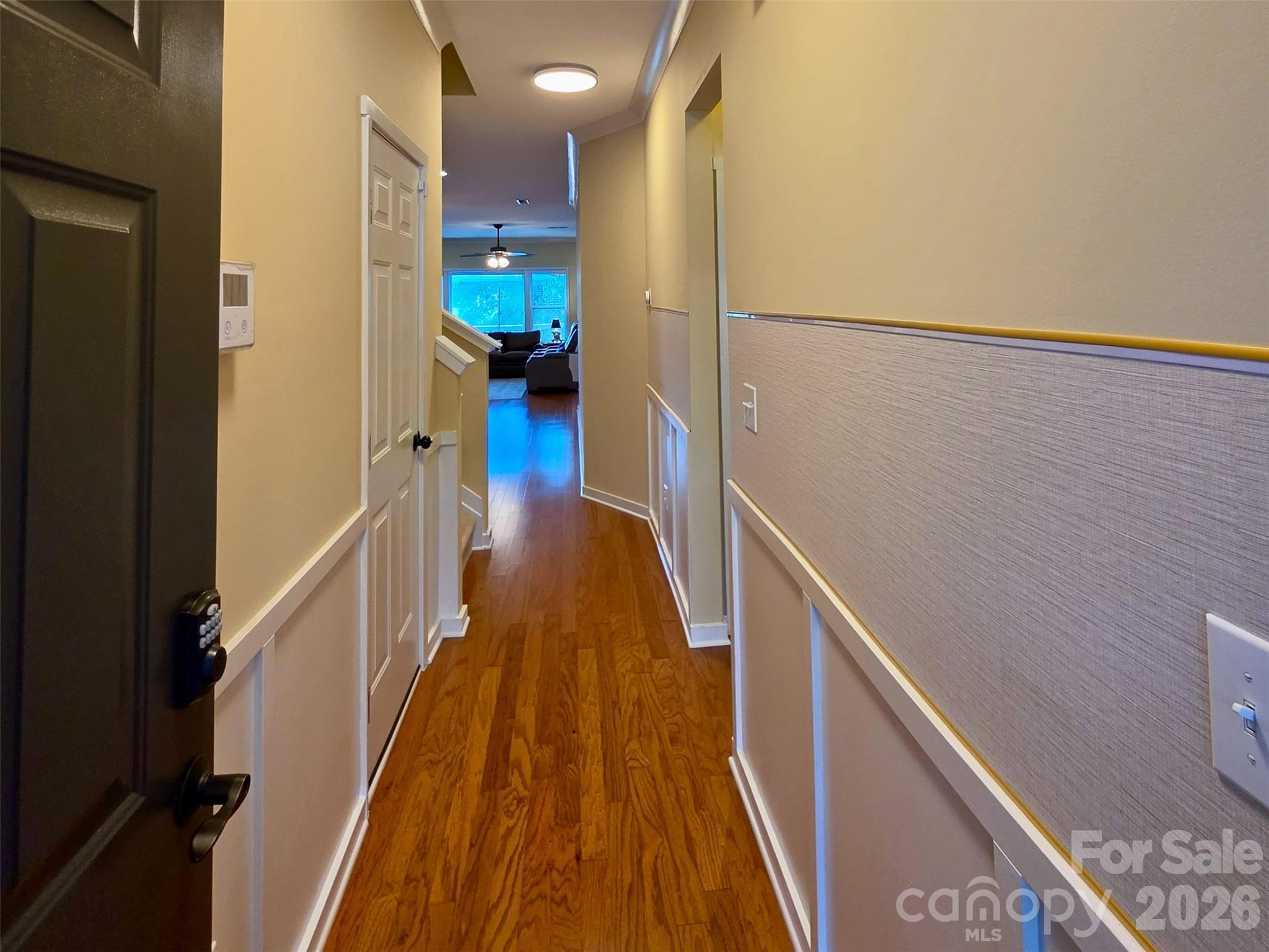 5227 Crystal Lakes Drive Property Photo 3