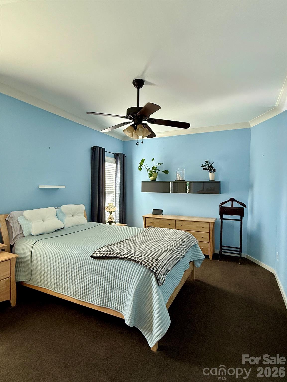 5227 Crystal Lakes Drive Property Photo 8