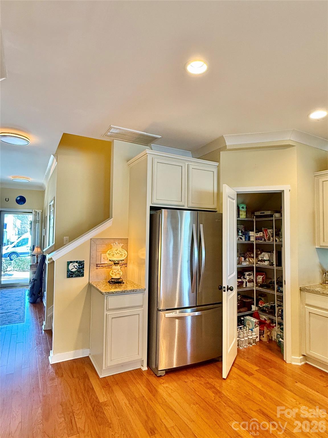5227 Crystal Lakes Drive Property Photo 8