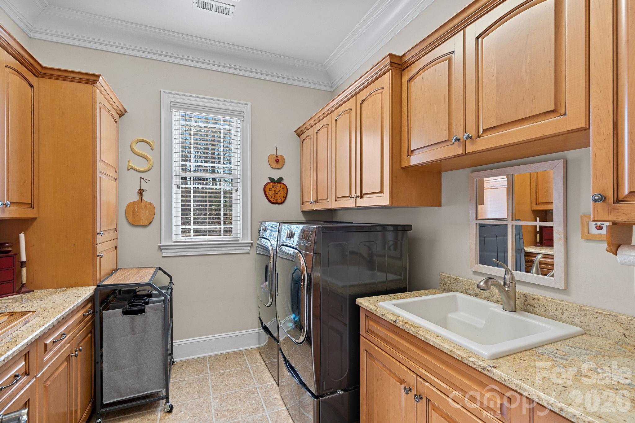 8056 Windsong Road Property Photo 14