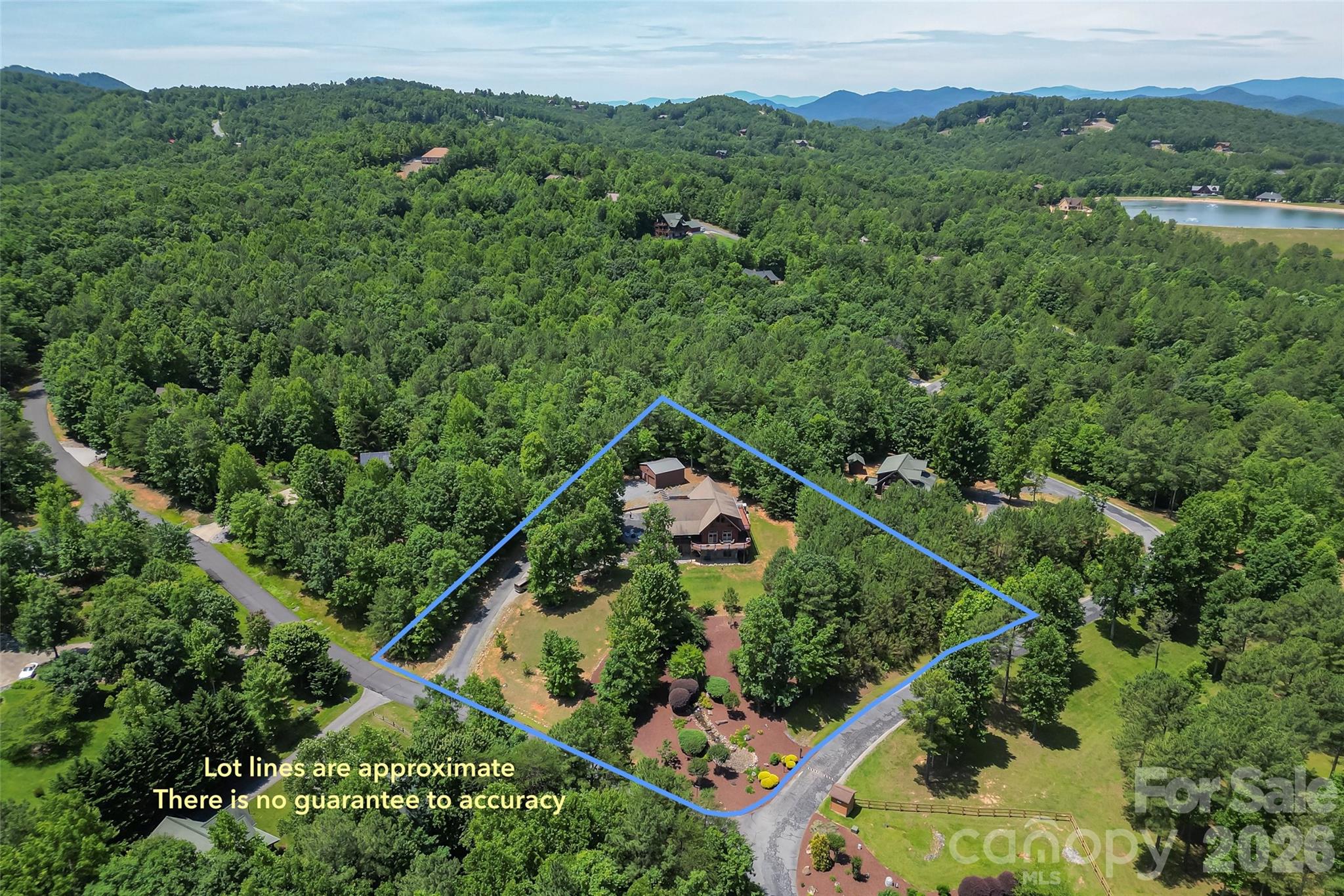 16 Saratoga Drive Property Photo 8