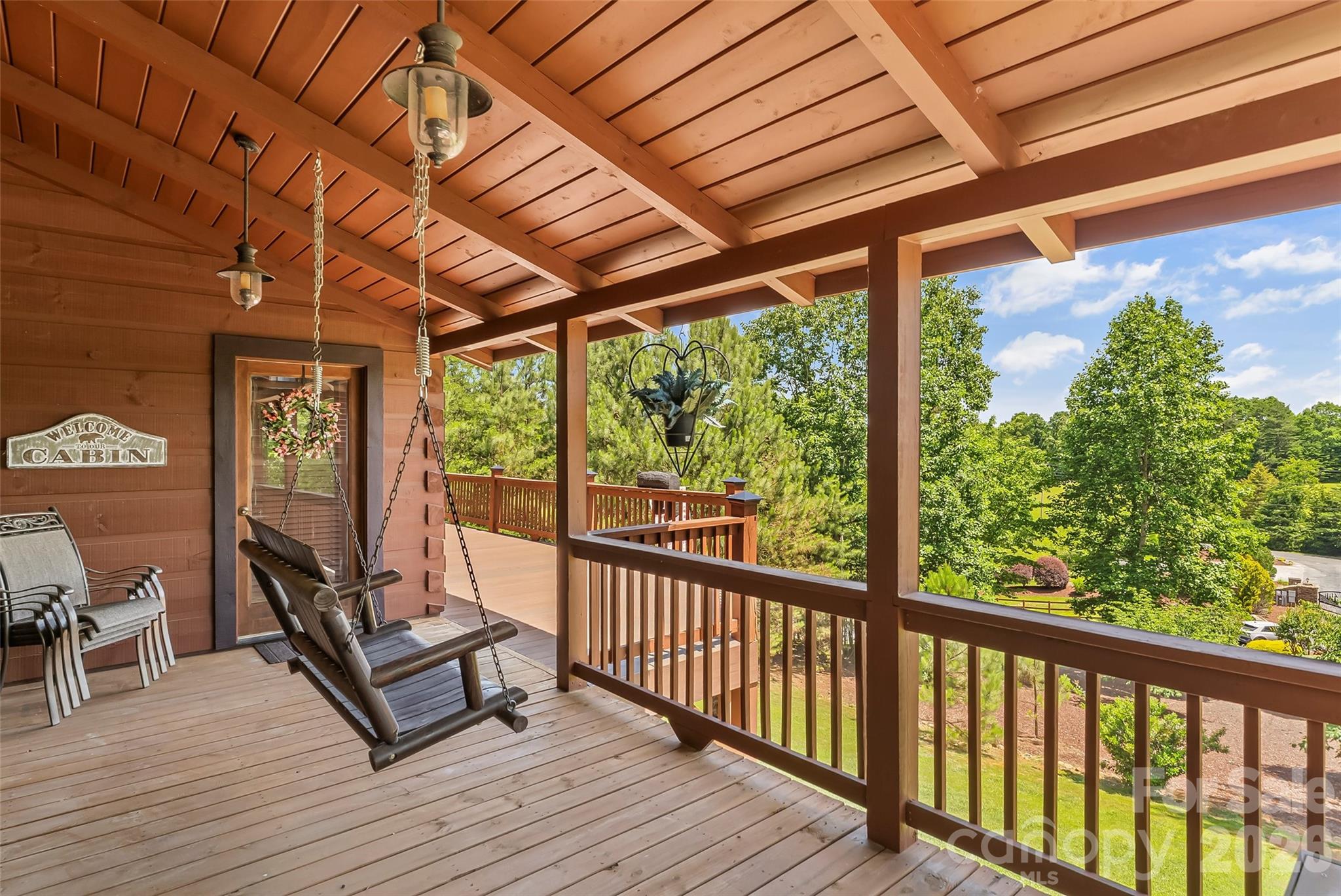 16 Saratoga Drive Property Photo 14
