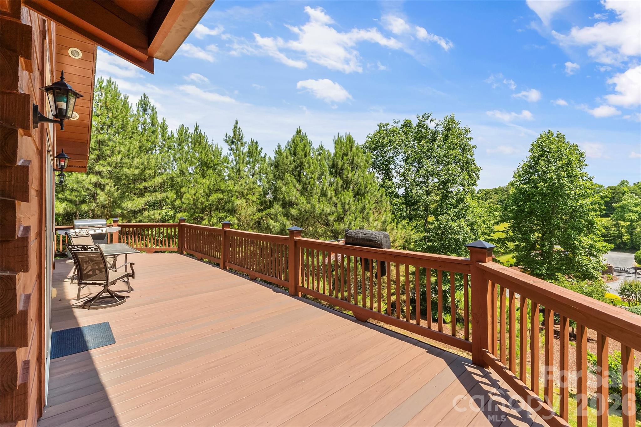 16 Saratoga Drive Property Photo 15