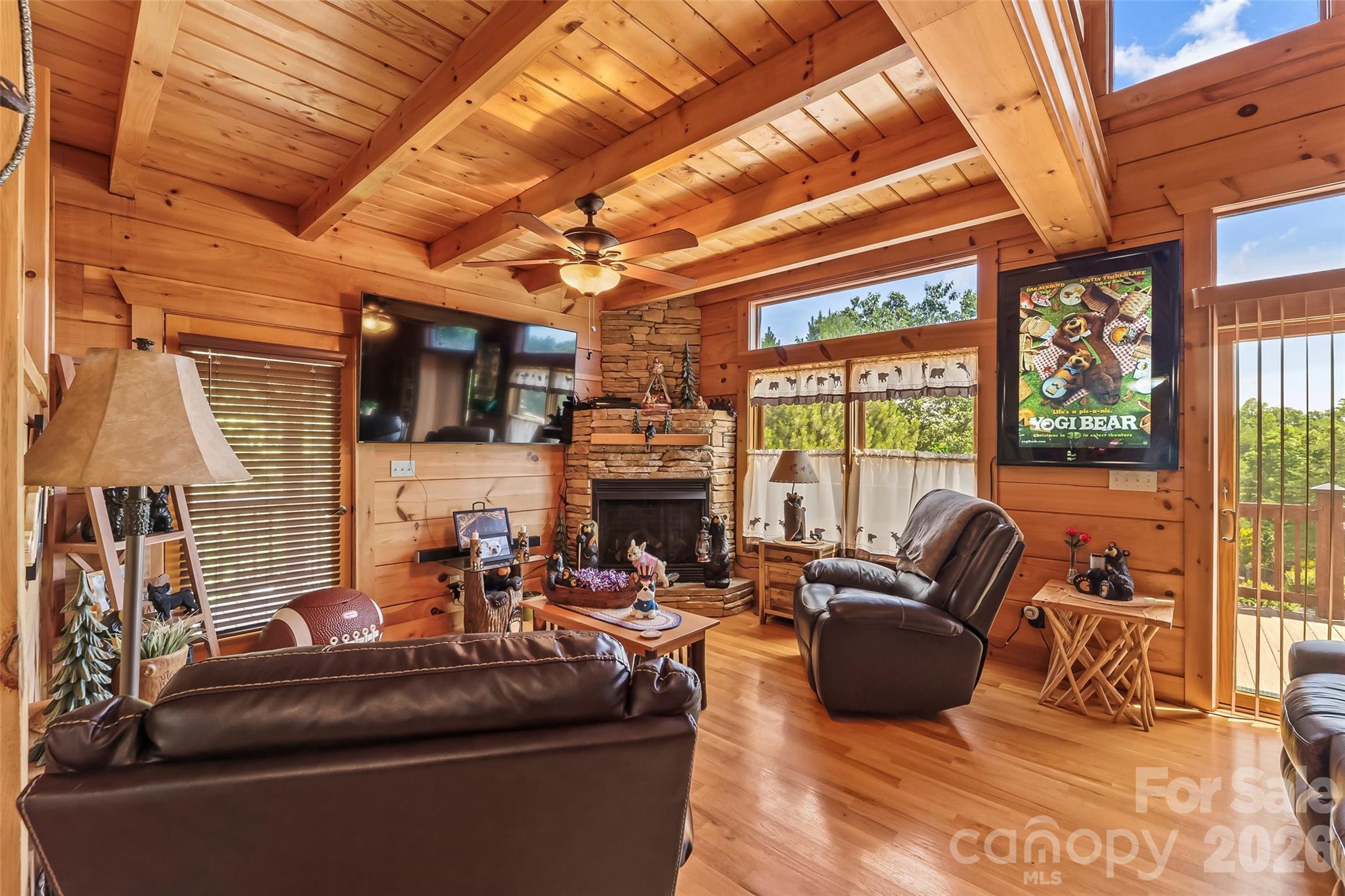 16 Saratoga Drive Property Photo 25
