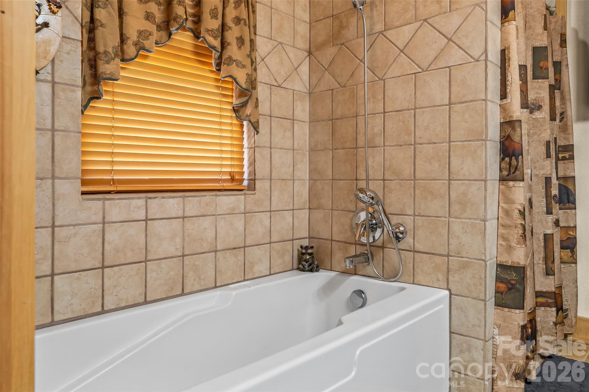 16 Saratoga Drive Property Photo 29