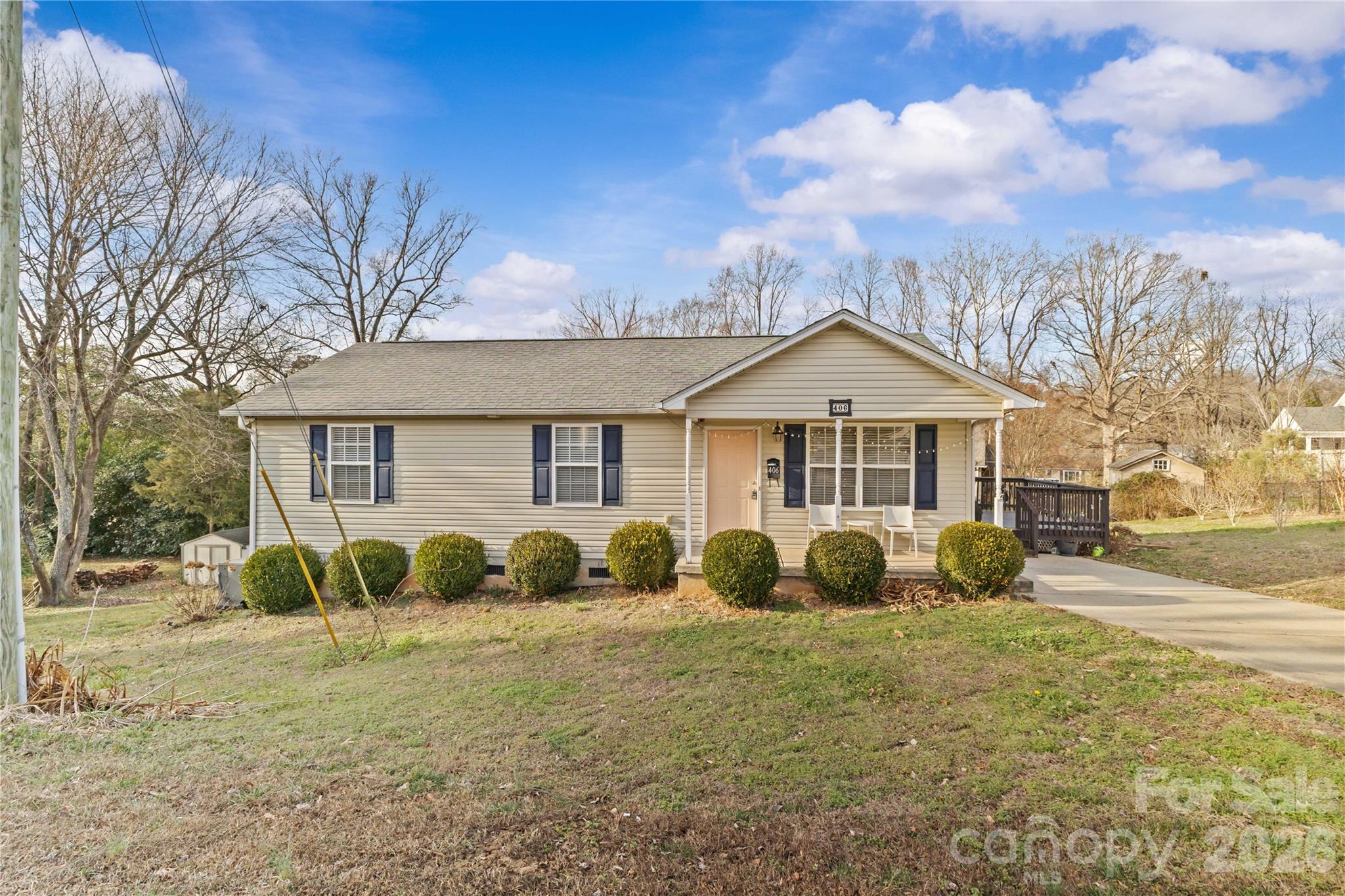 406 Calhoun Street Property Photo 5