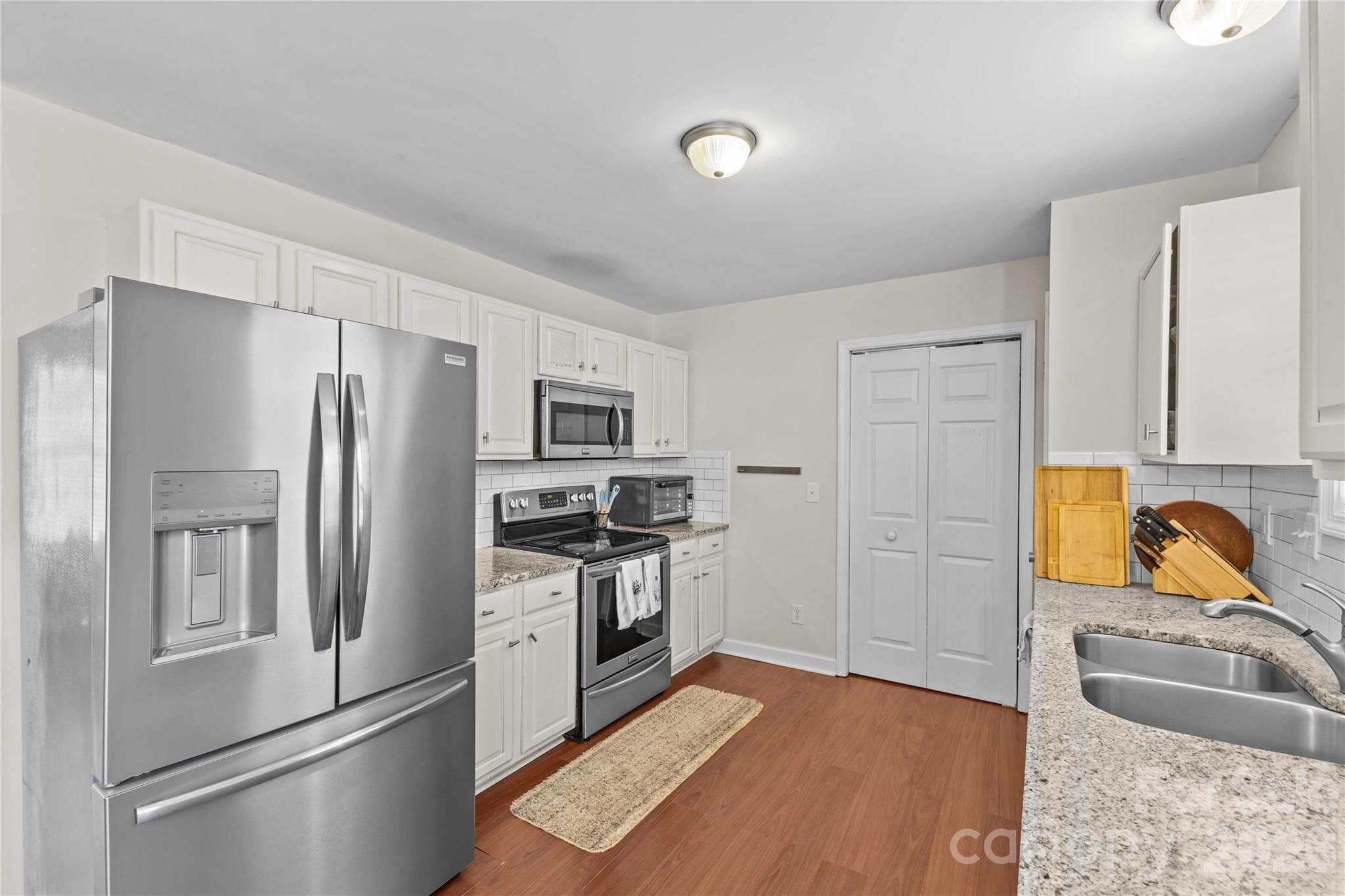 406 Calhoun Street Property Photo 14