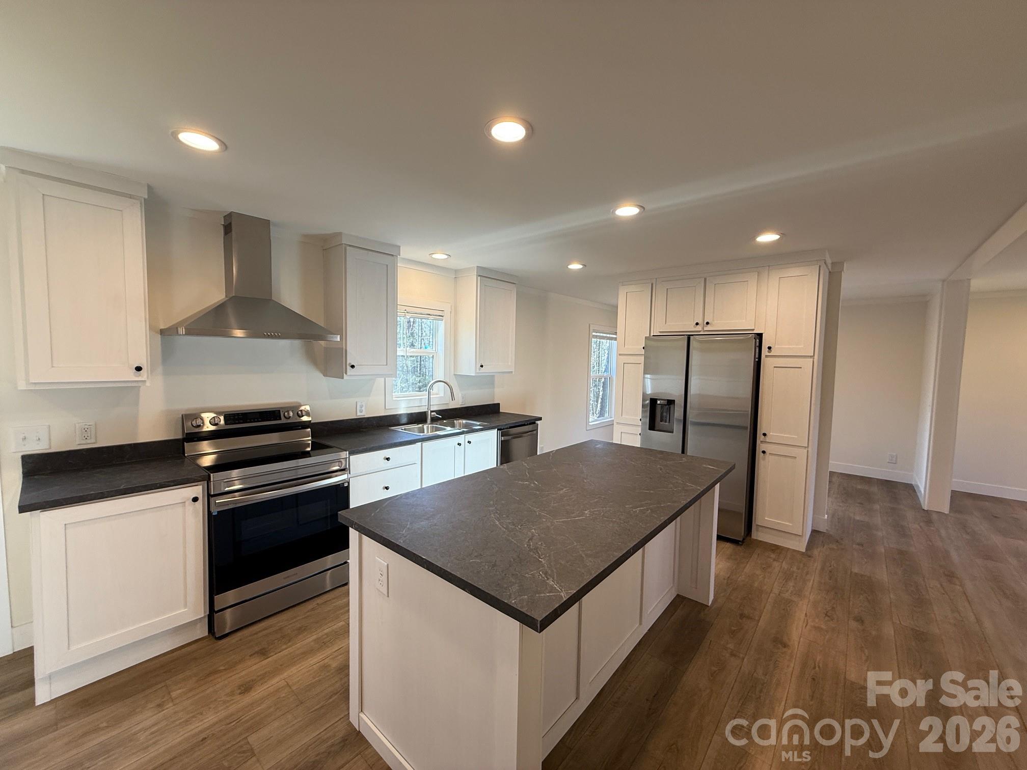155 Faith Circle Property Photo 4