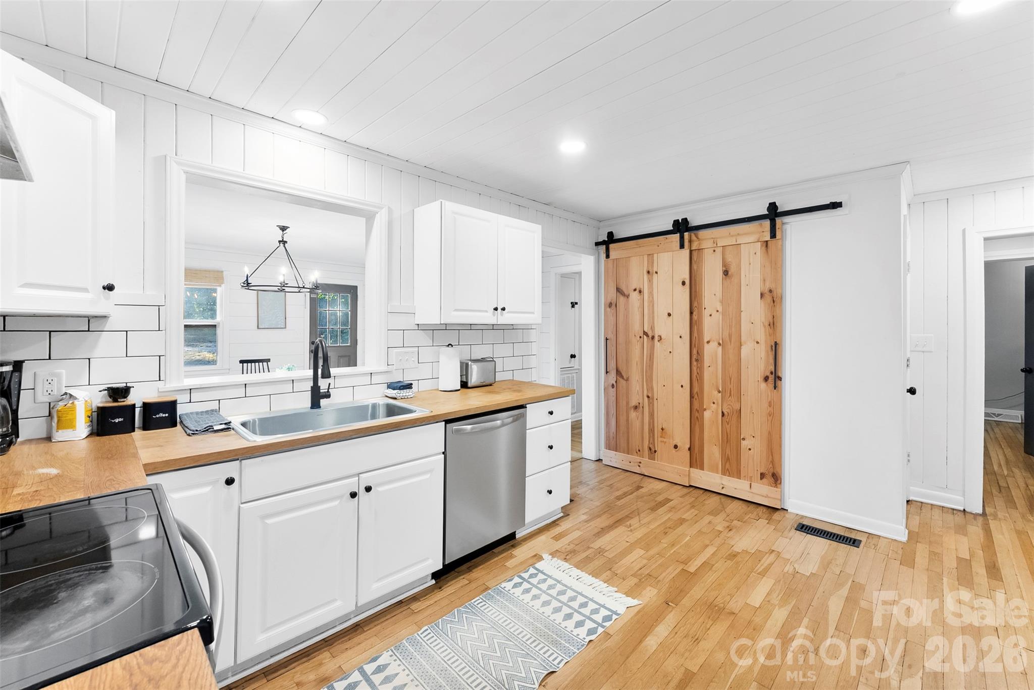1217 Jackson Road Property Photo 4