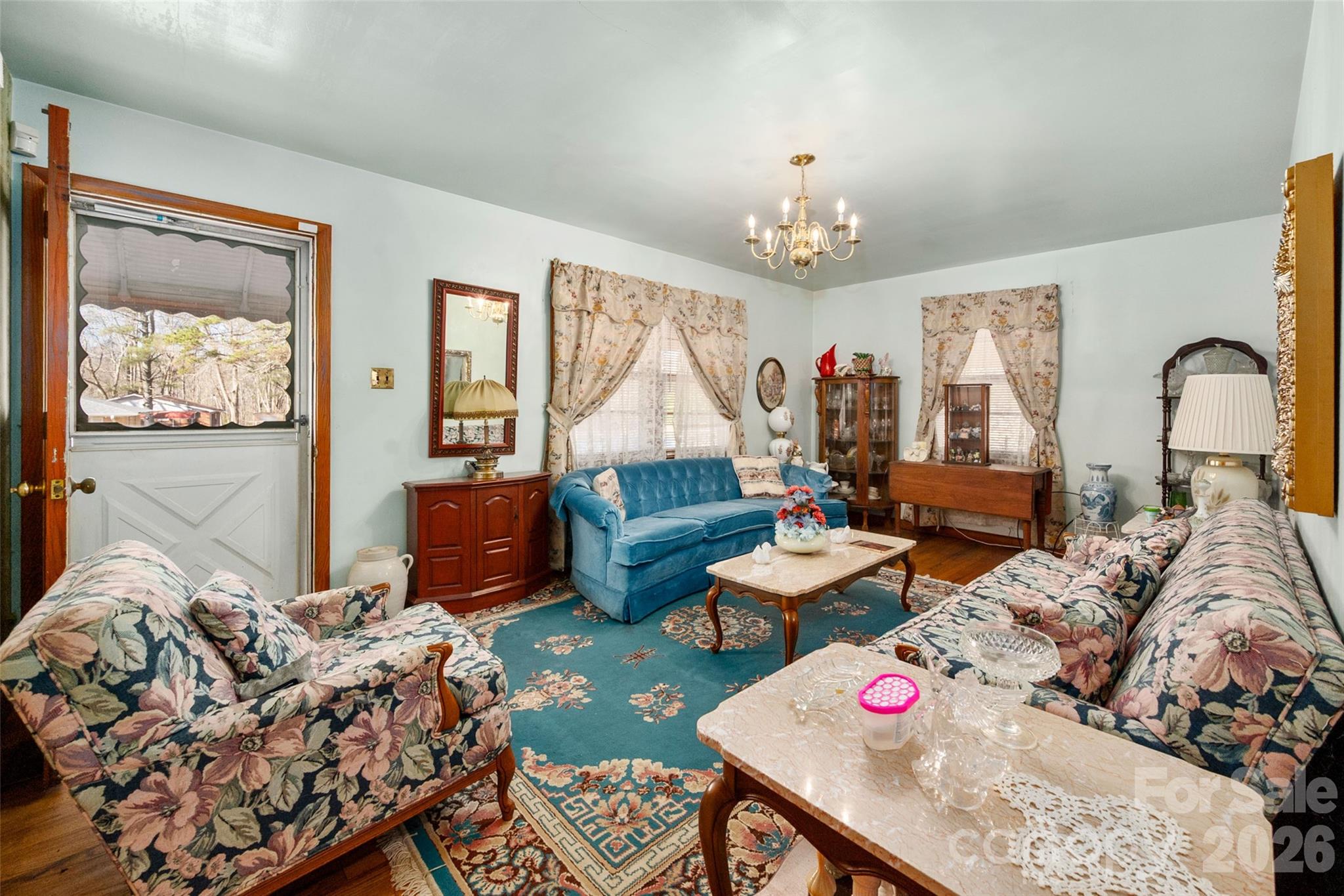 1631 Lincoln Drive Property Photo 2