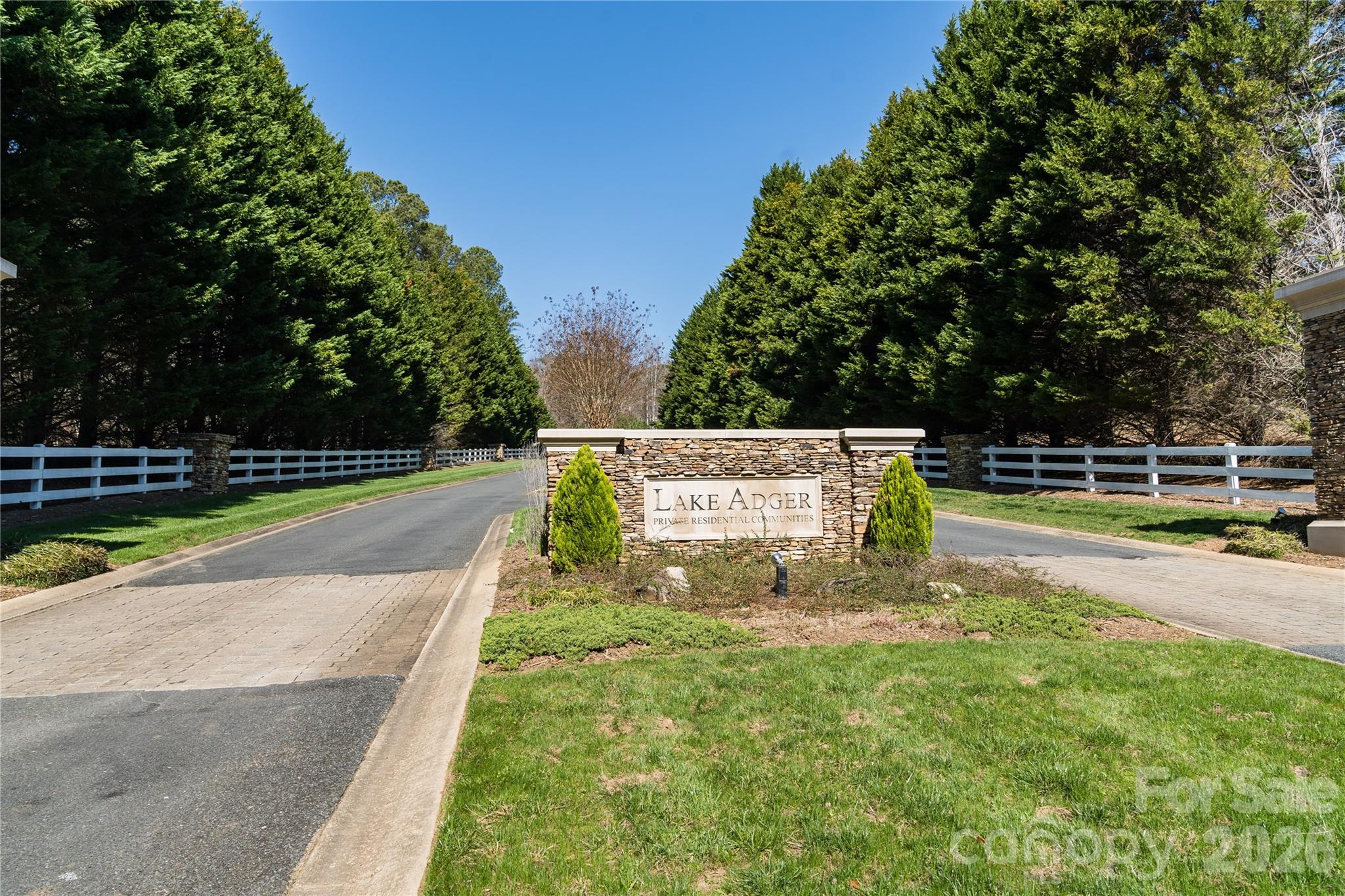 37 Peninsula Drive Property Photo 12