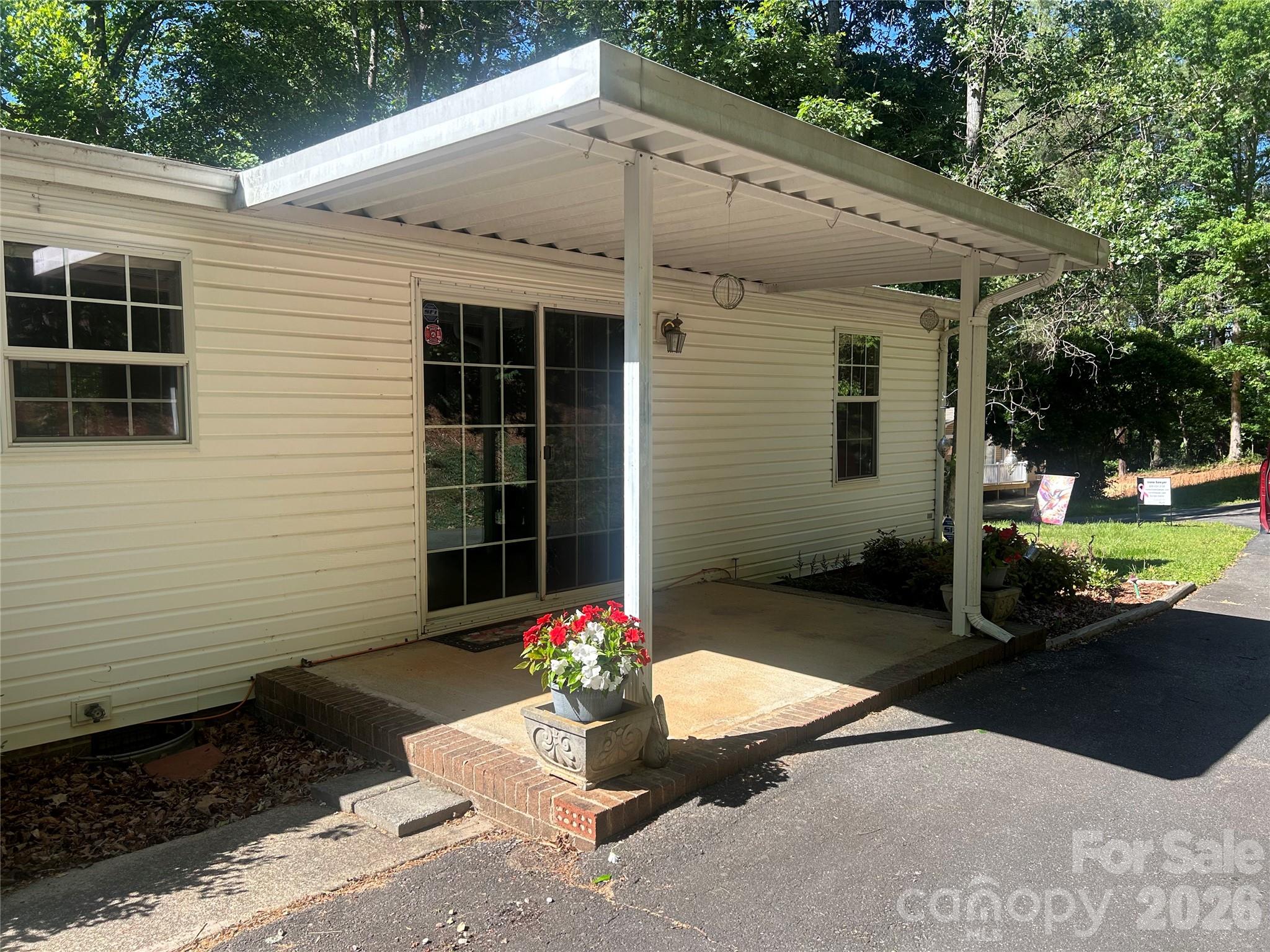 3435 Nelson Lane Property Photo 1