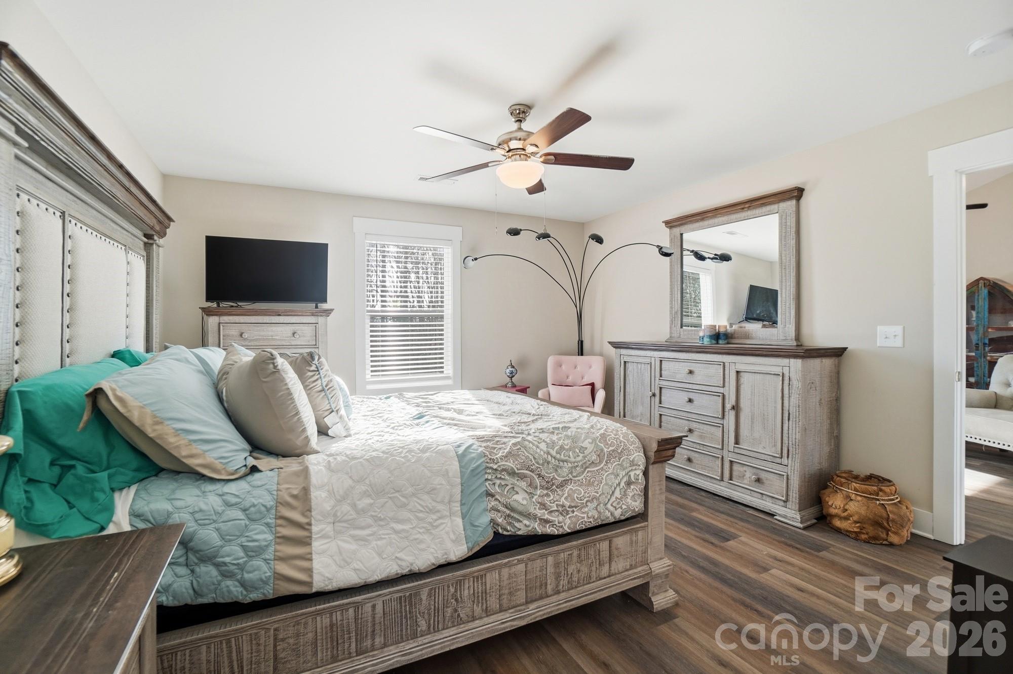 2305 Holly Lane Property Photo 16