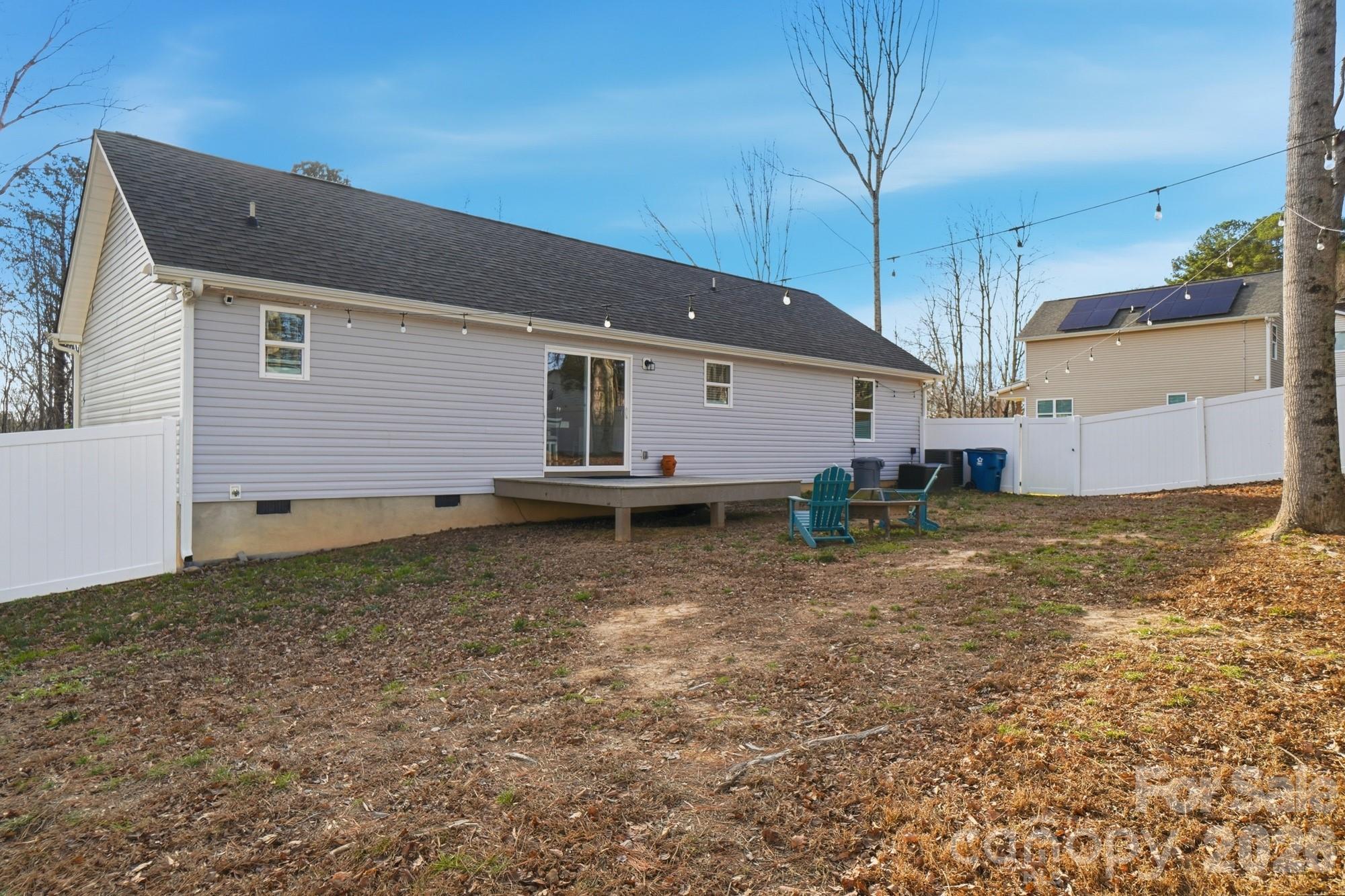 2305 Holly Lane Property Photo 27