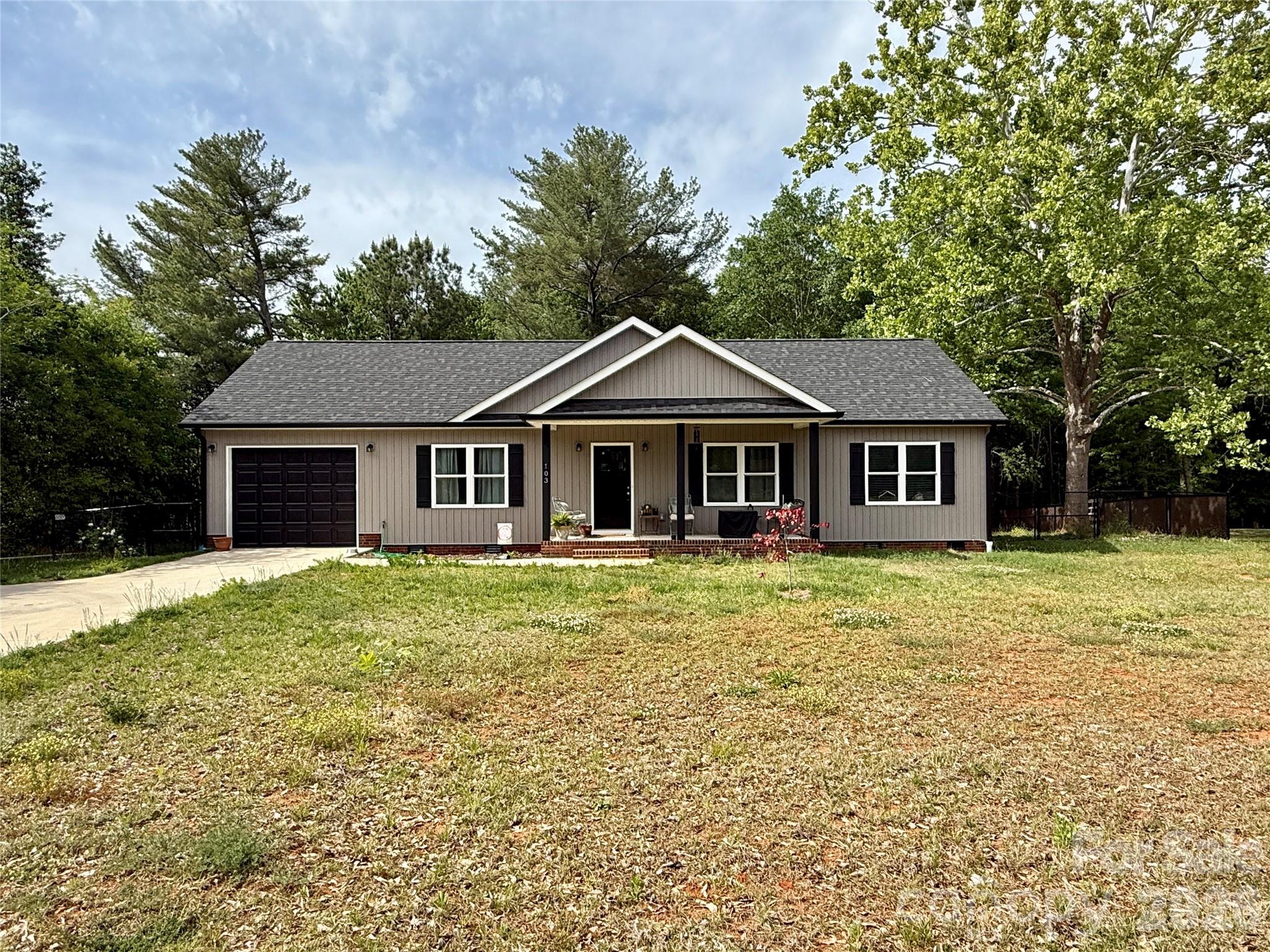 103 Falls Street Property Photo 1