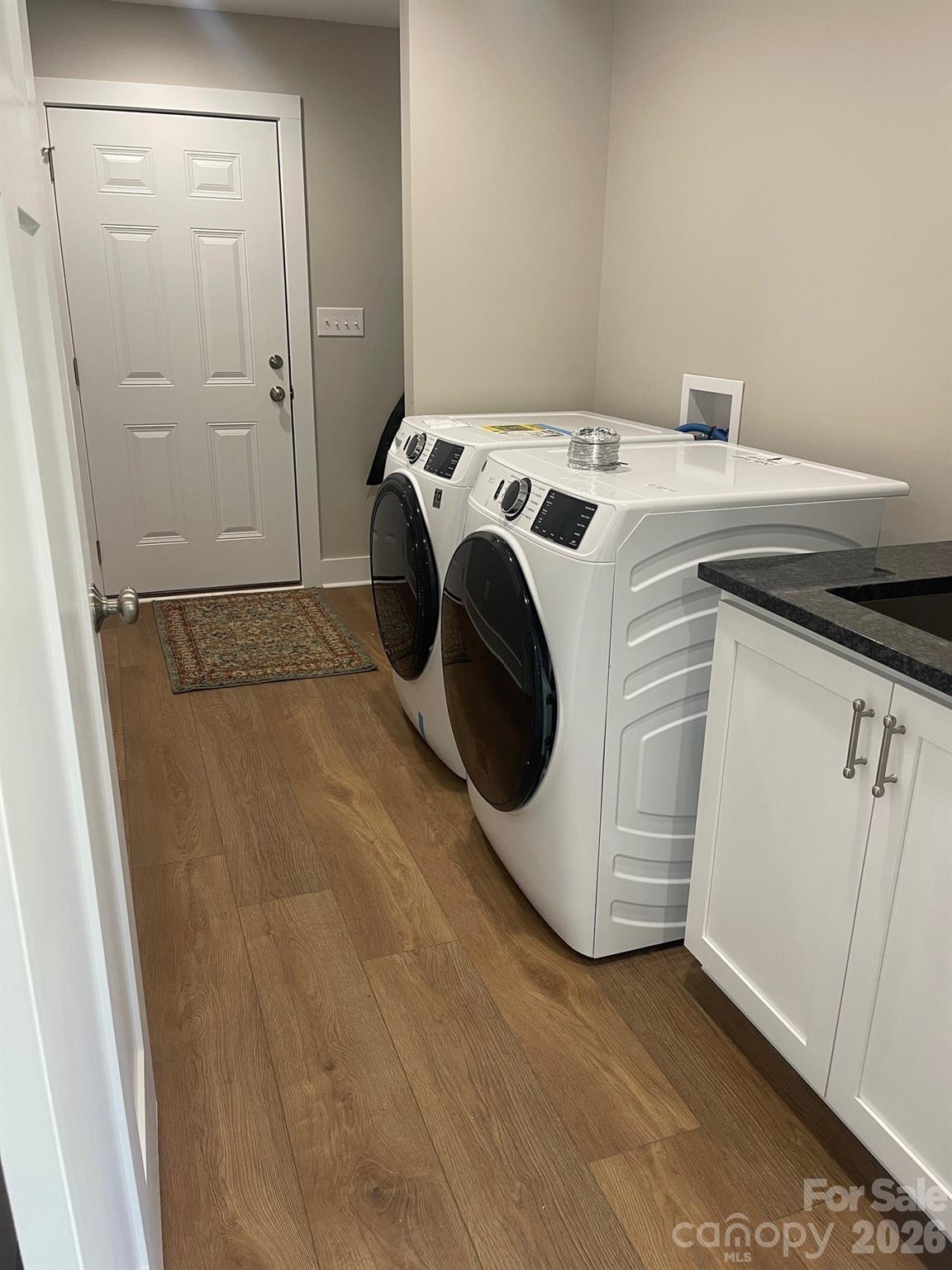 103 Falls Street Property Photo 5