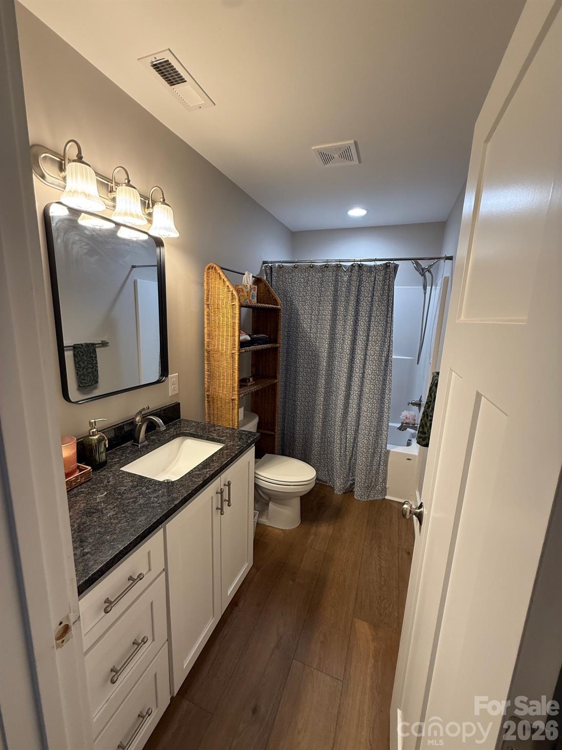 103 Falls Street Property Photo 17