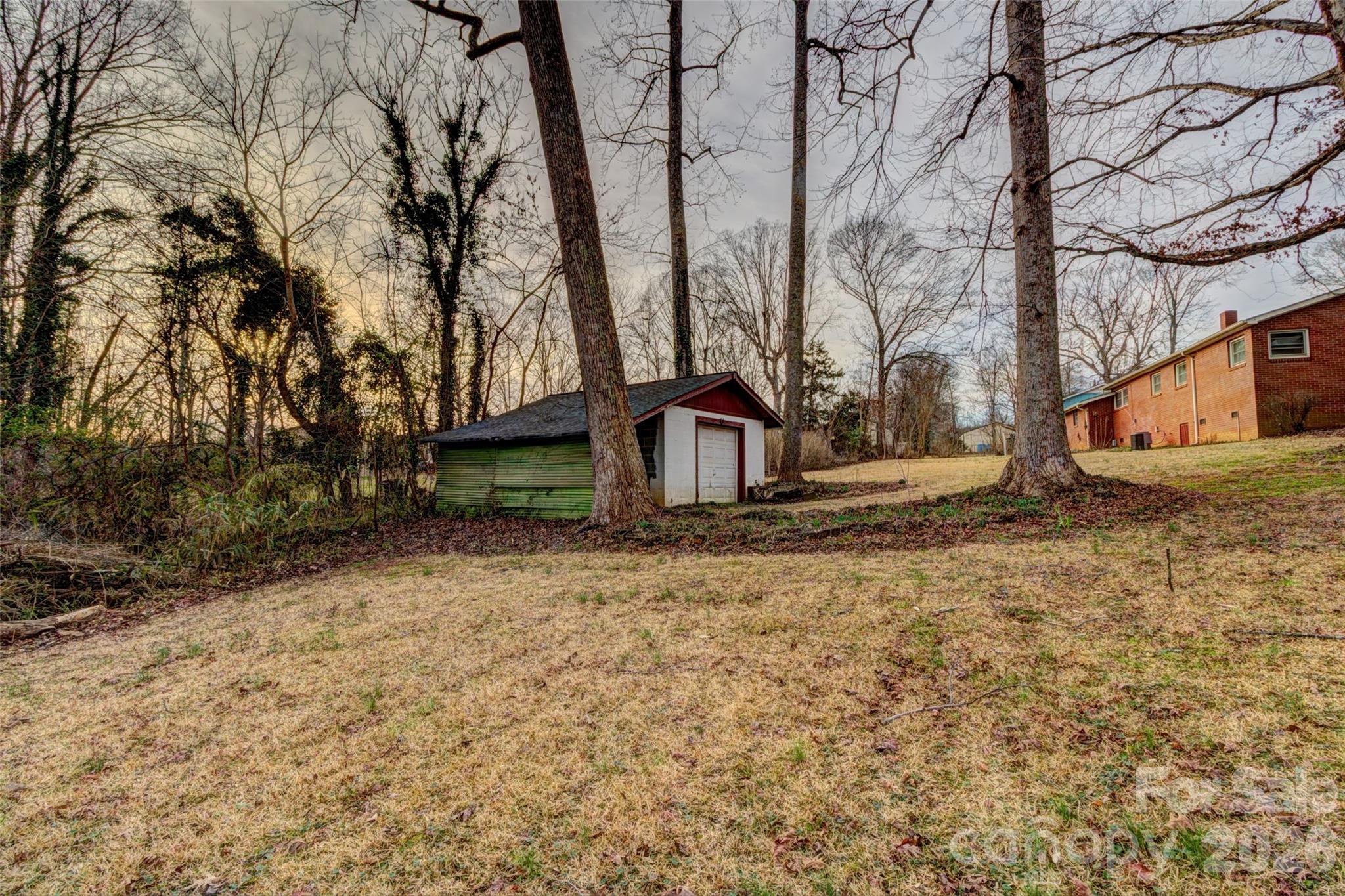 1040 Allison Drive Property Photo 5