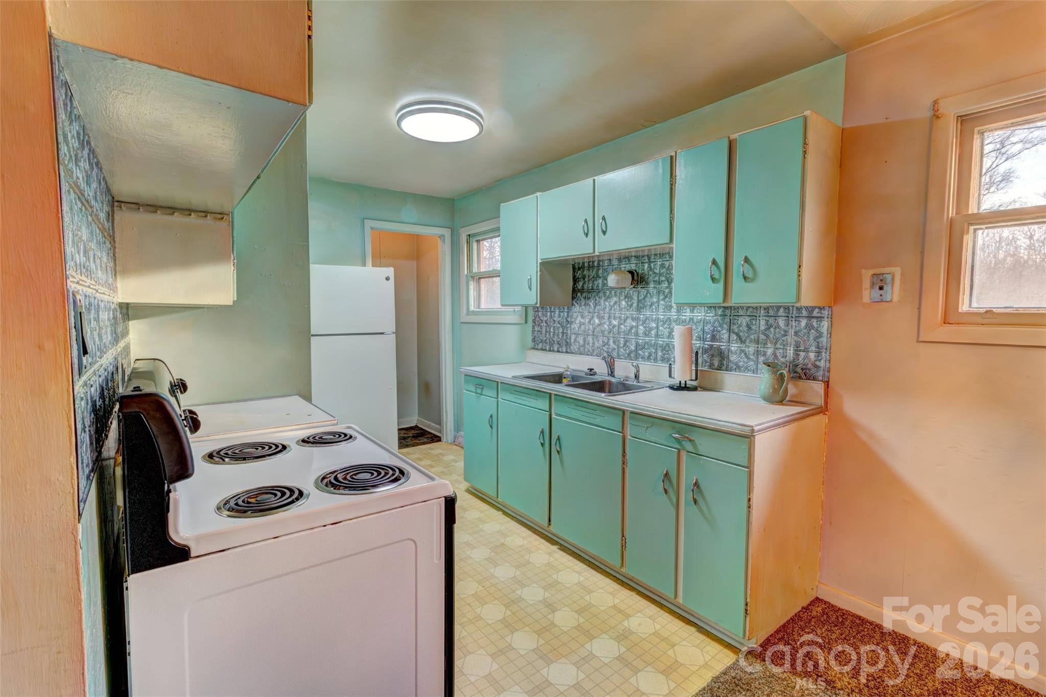 1040 Allison Drive Property Photo 13