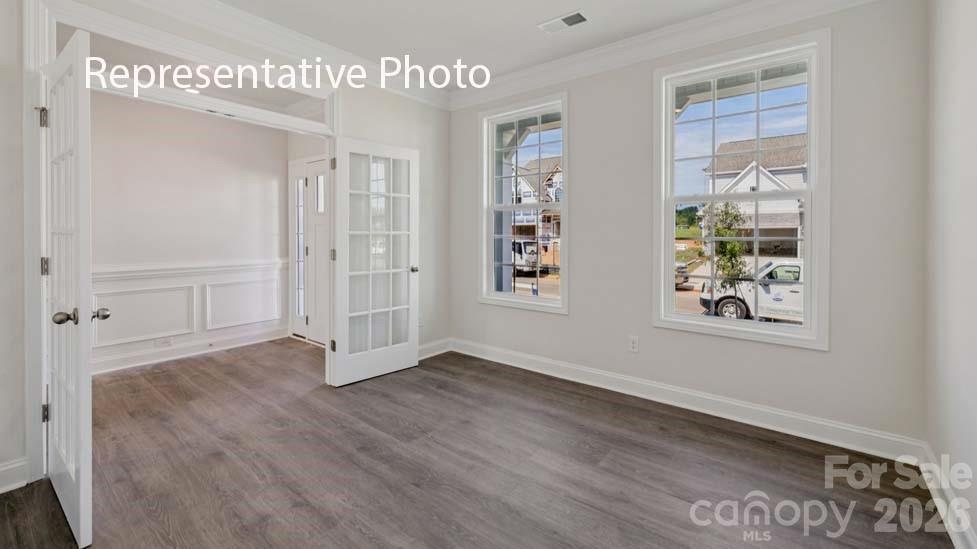 1079 Eclipse Court Property Photo 3