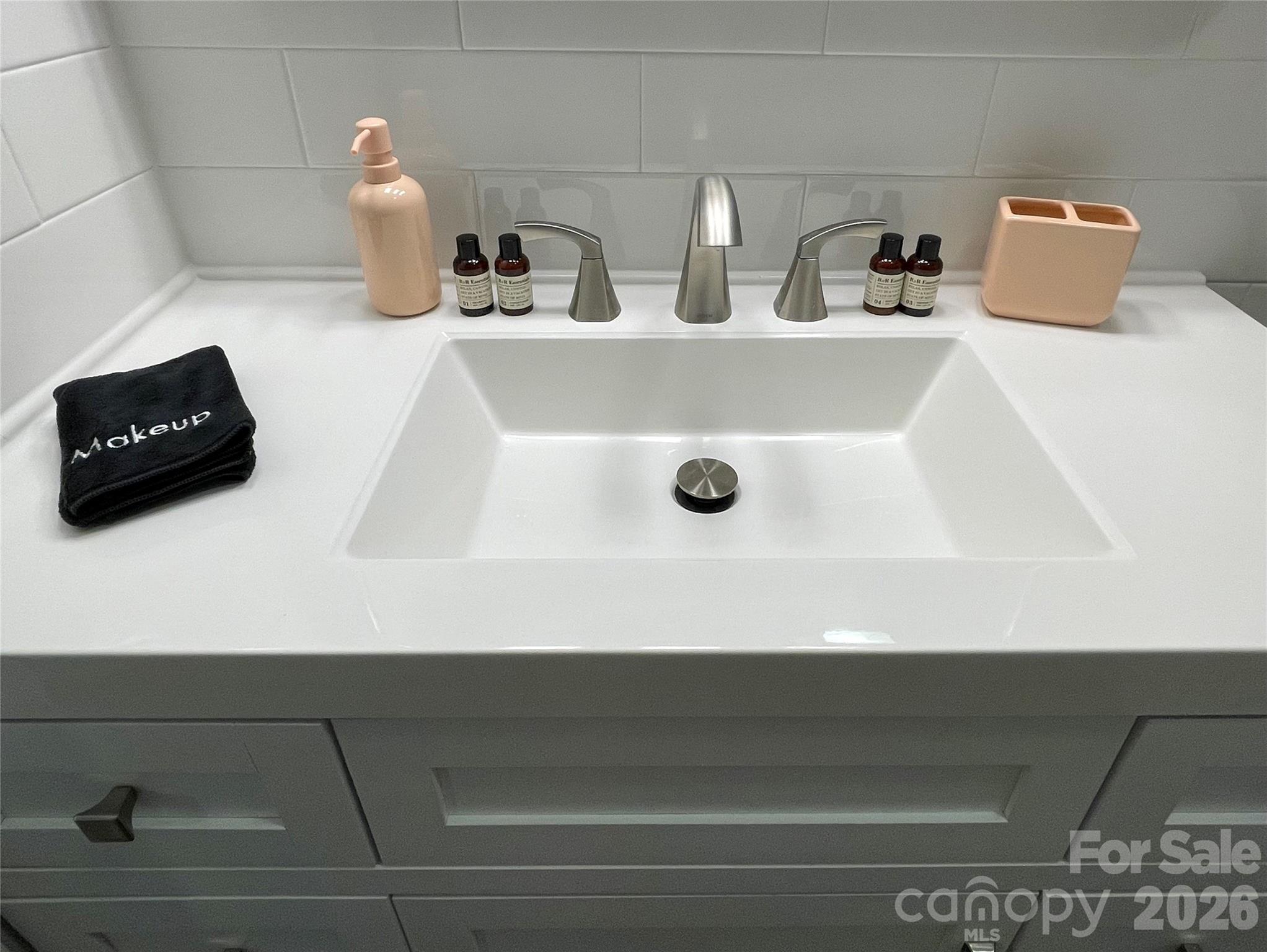 115 Powell Street Property Photo 27