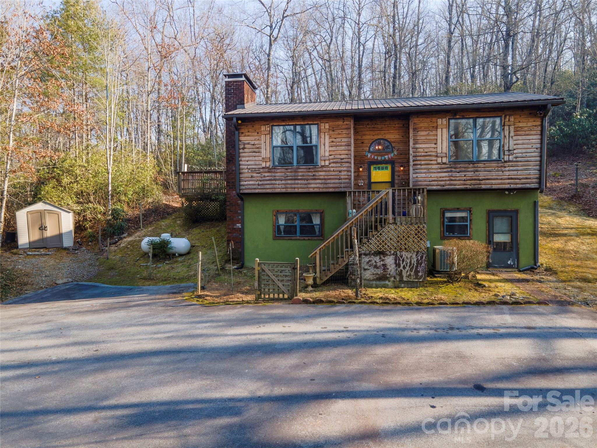 84 Forest Trail Property Photo 1