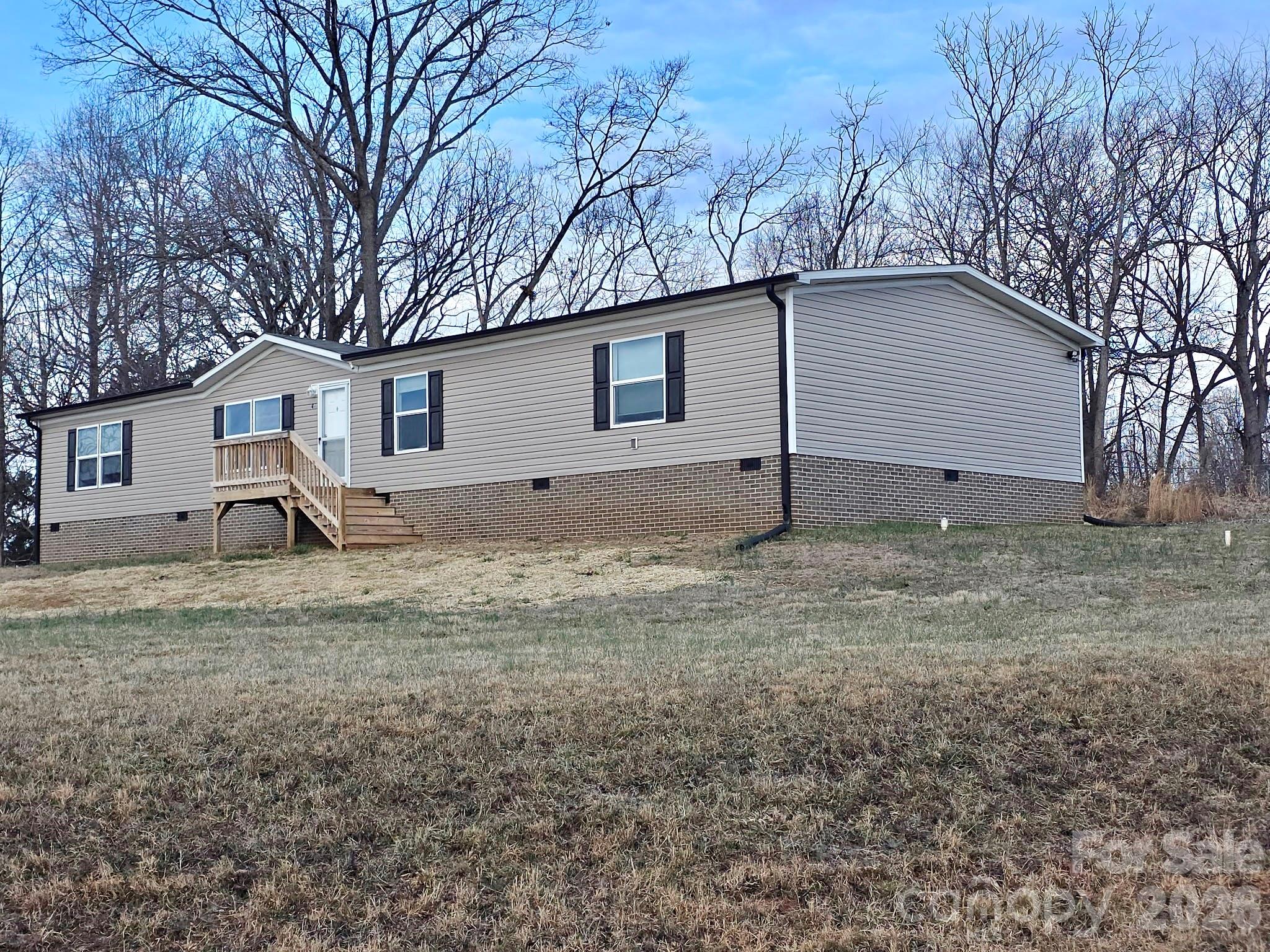 44 Howard Norton Drive Property Photo 2
