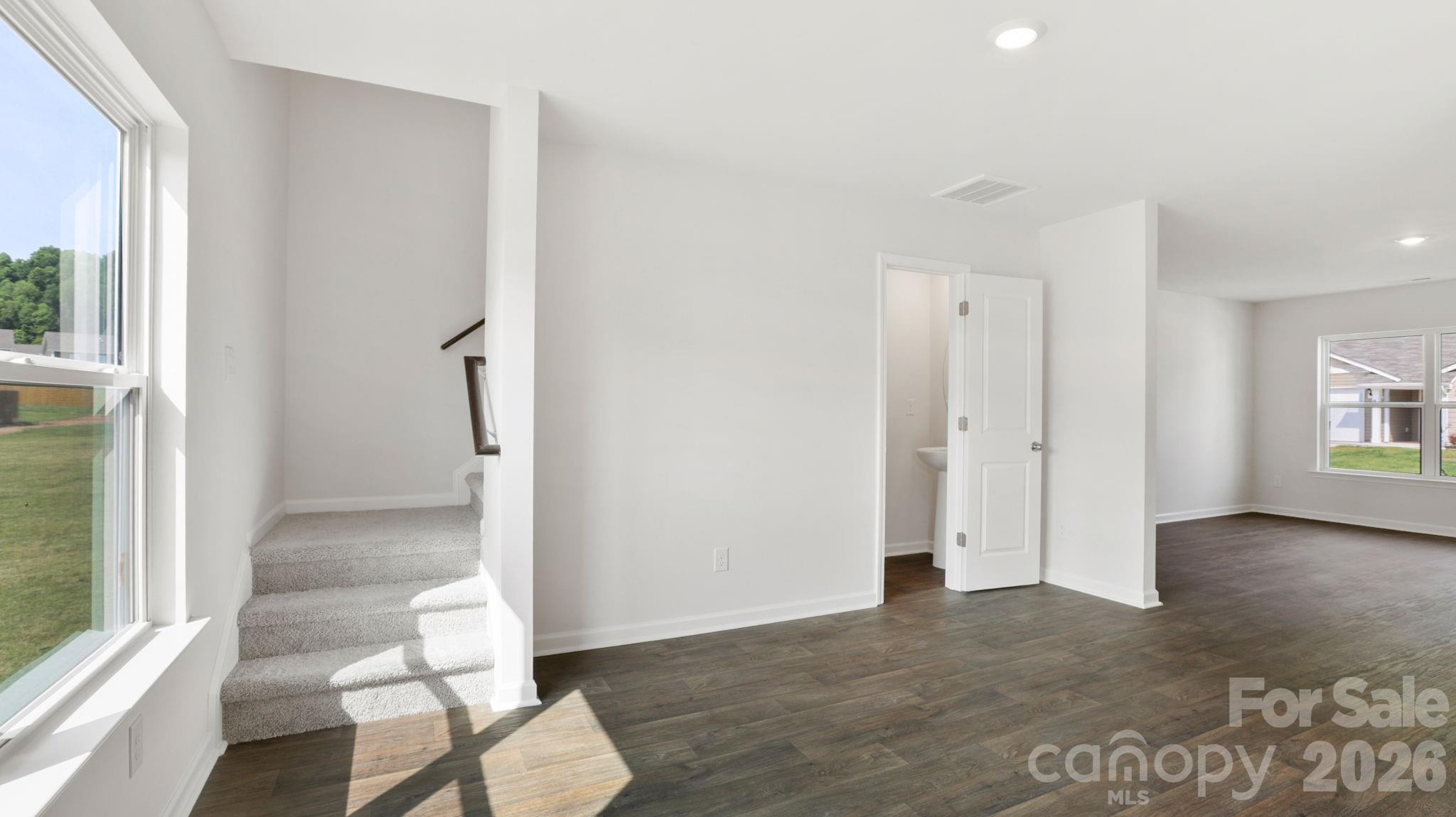 96 Creekwalk Lane Property Photo 13