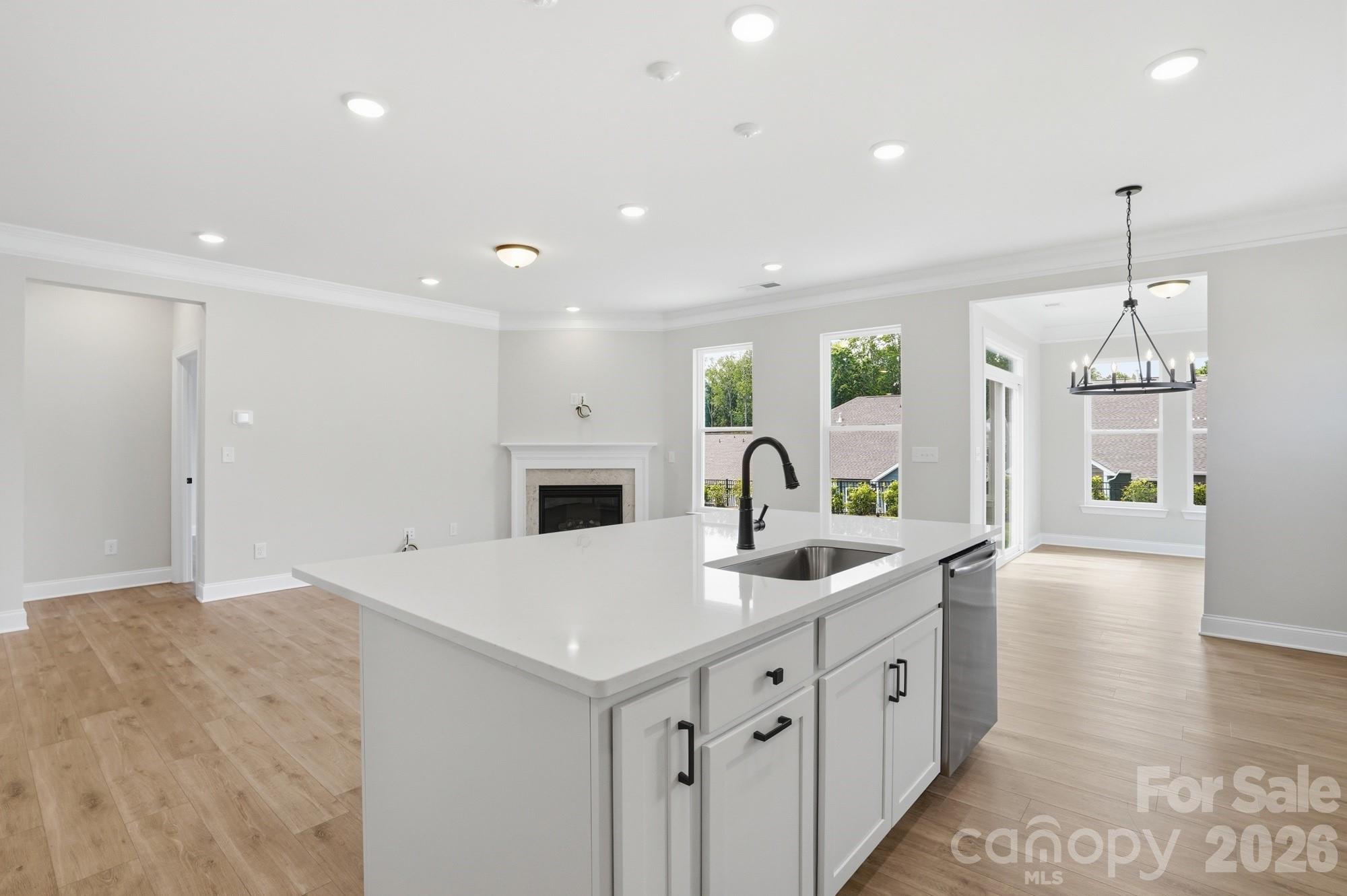 122 S Dunlavin Way Property Photo 13