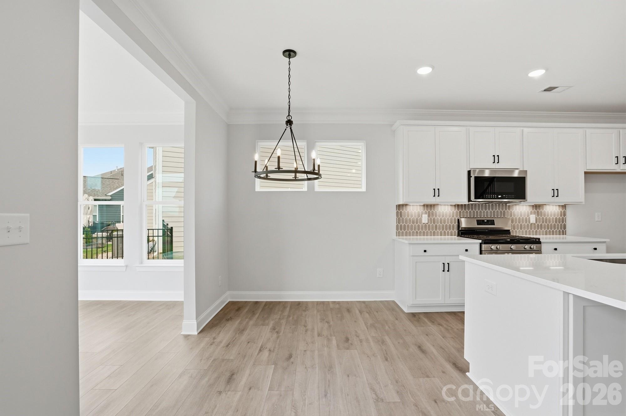 122 S Dunlavin Way Property Photo 15