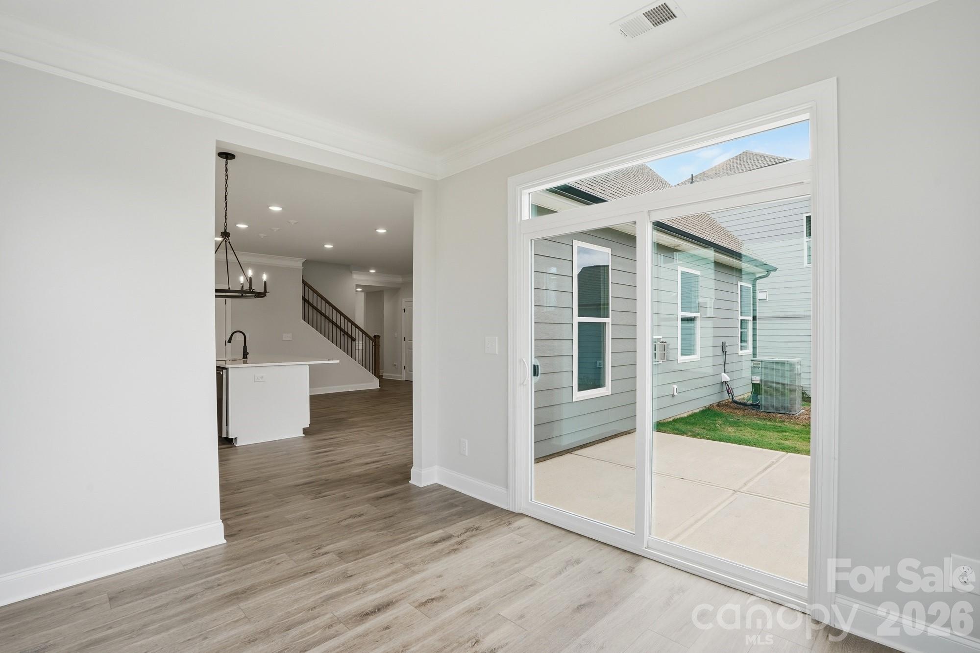 122 S Dunlavin Way Property Photo 18