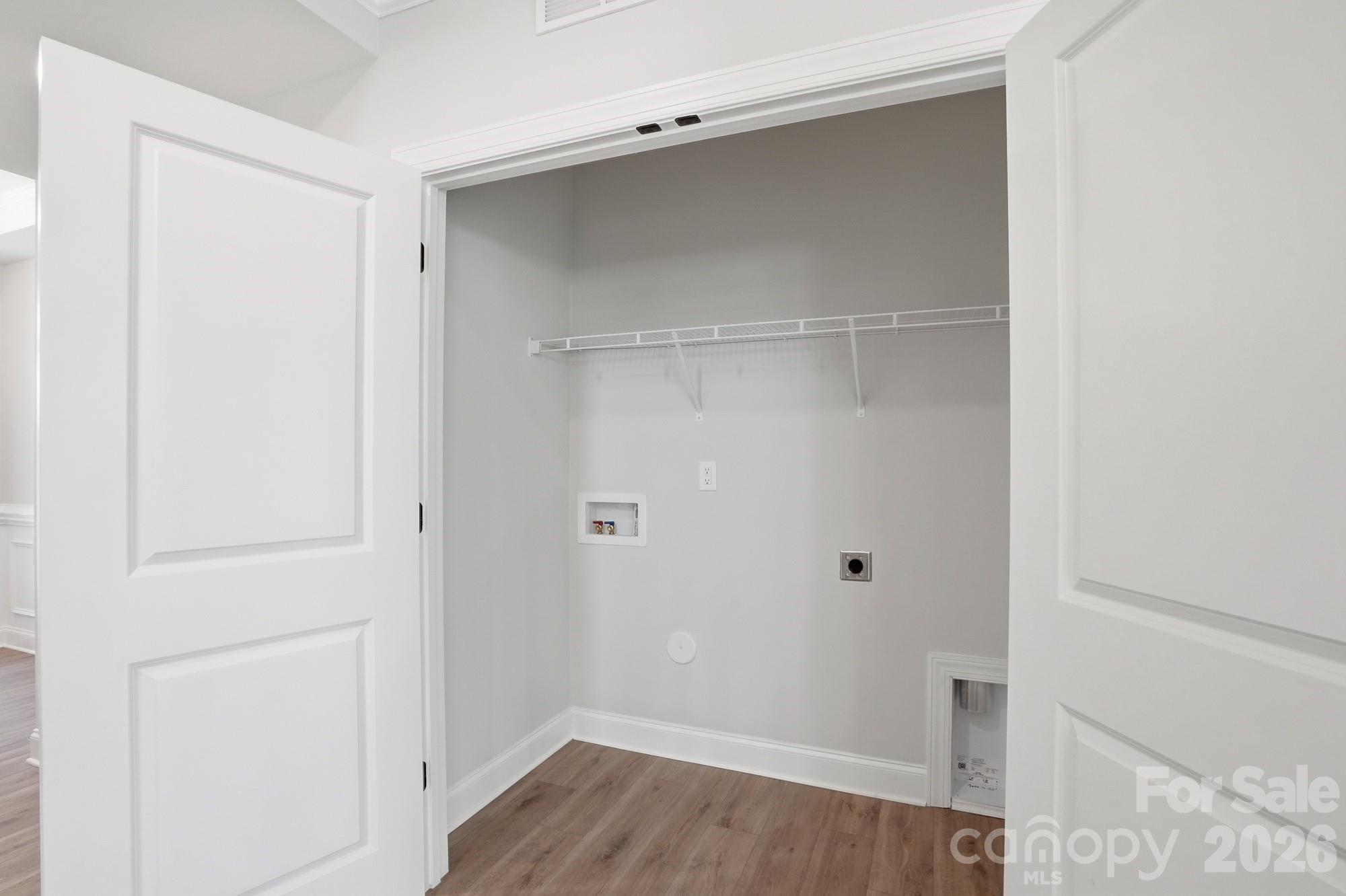 122 S Dunlavin Way Property Photo 20