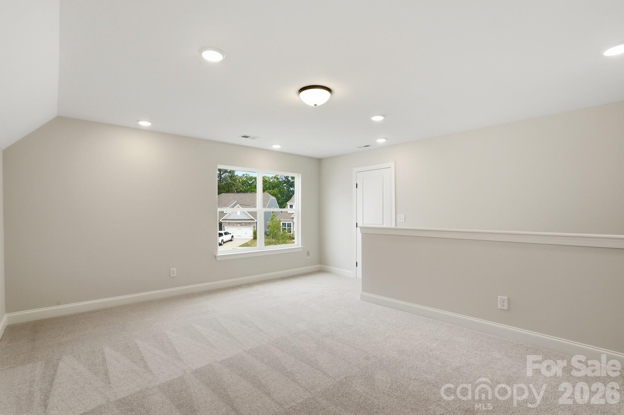 122 S Dunlavin Way Property Photo 32