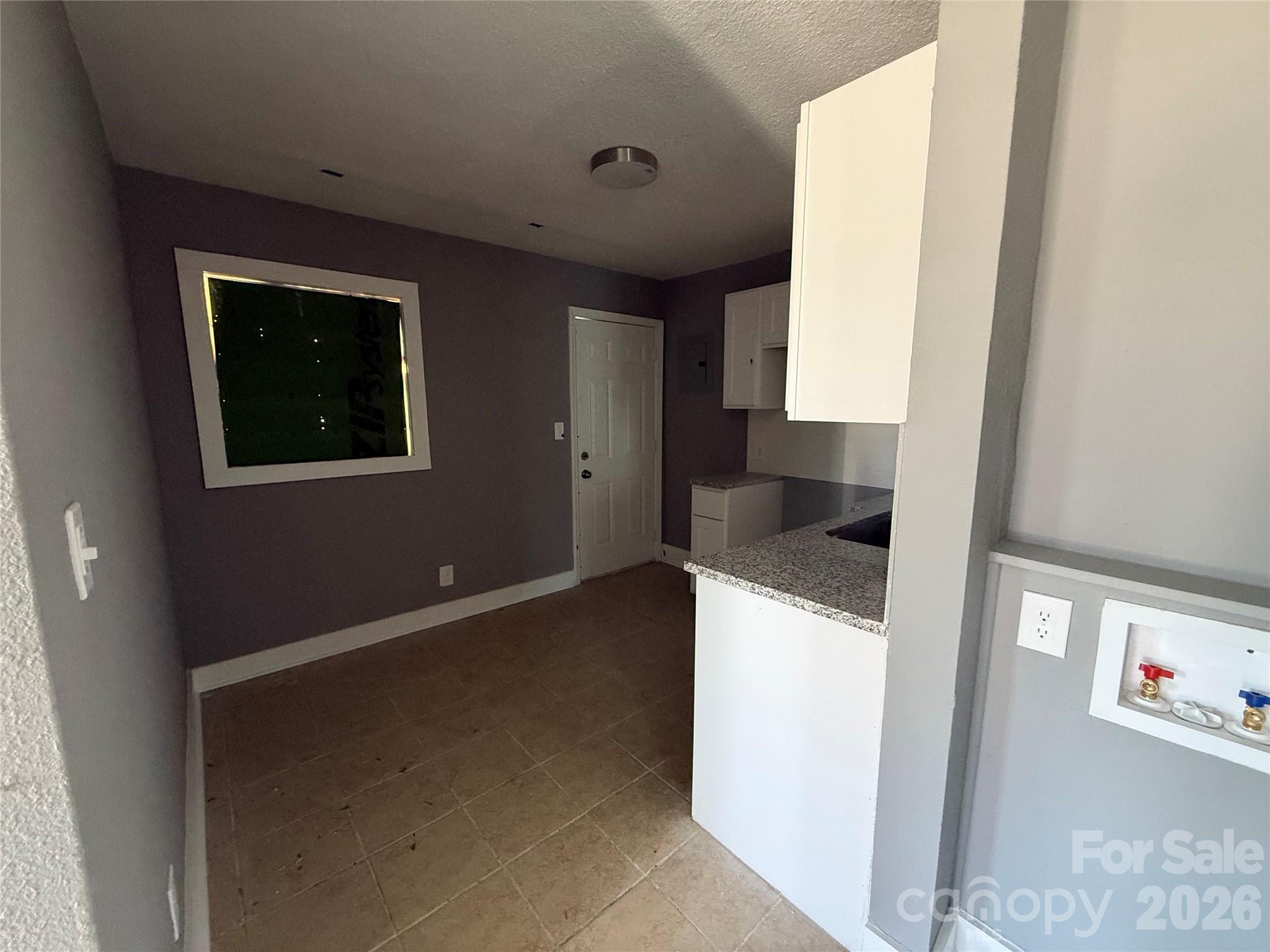 2232 Alma Court Property Photo 8