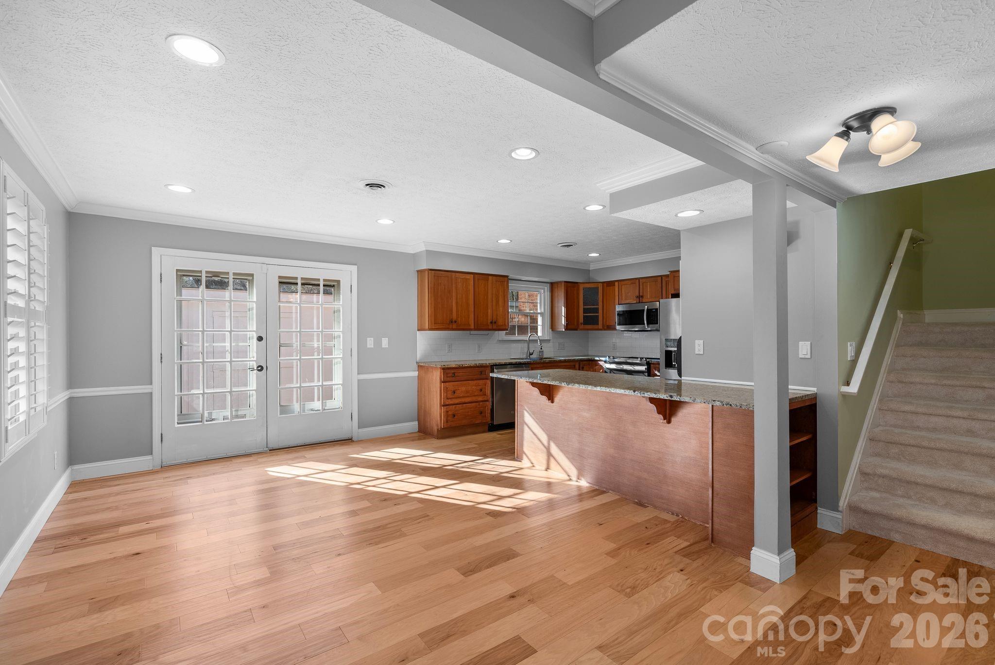 1411 Kensington Road Property Photo 8