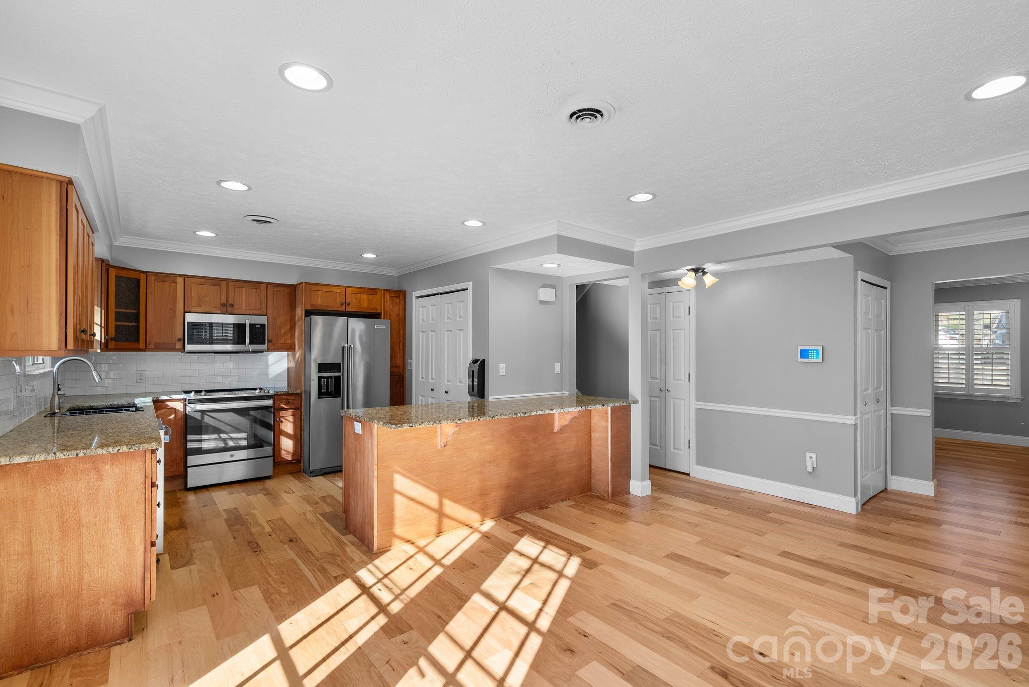 1411 Kensington Road Property Photo 9