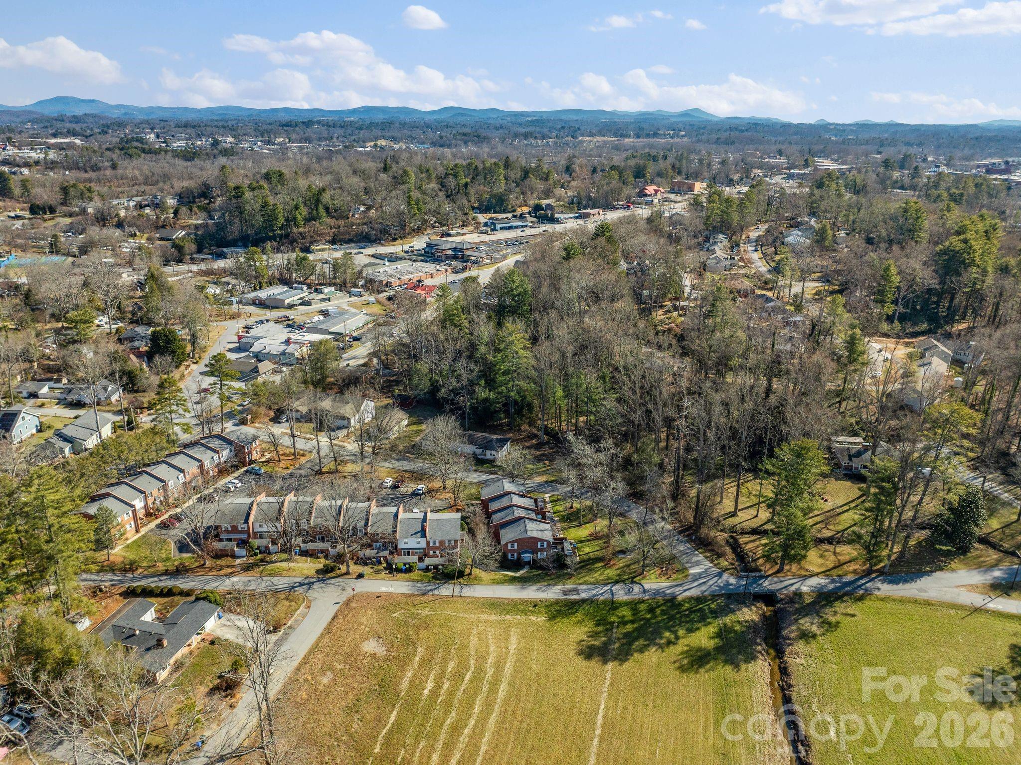 1411 Kensington Road Property Photo 41